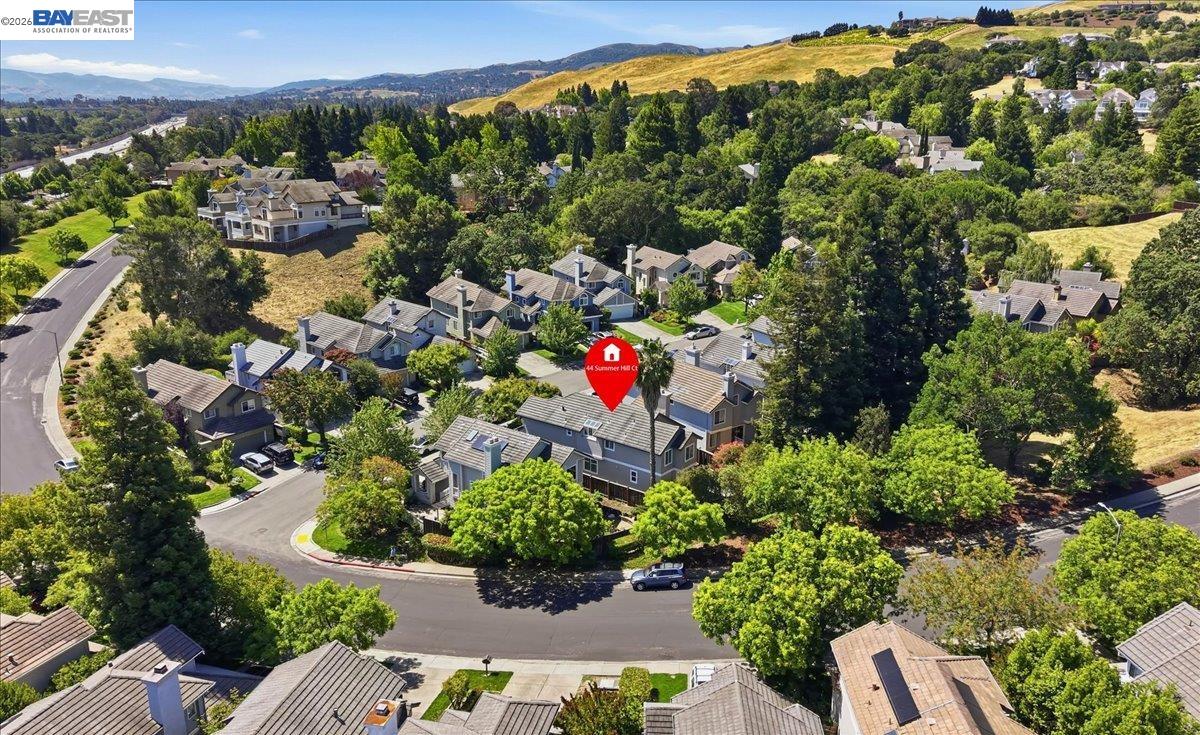 44 Summer Hill Ct