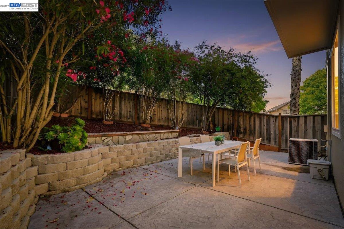 44 Summer Hill Ct