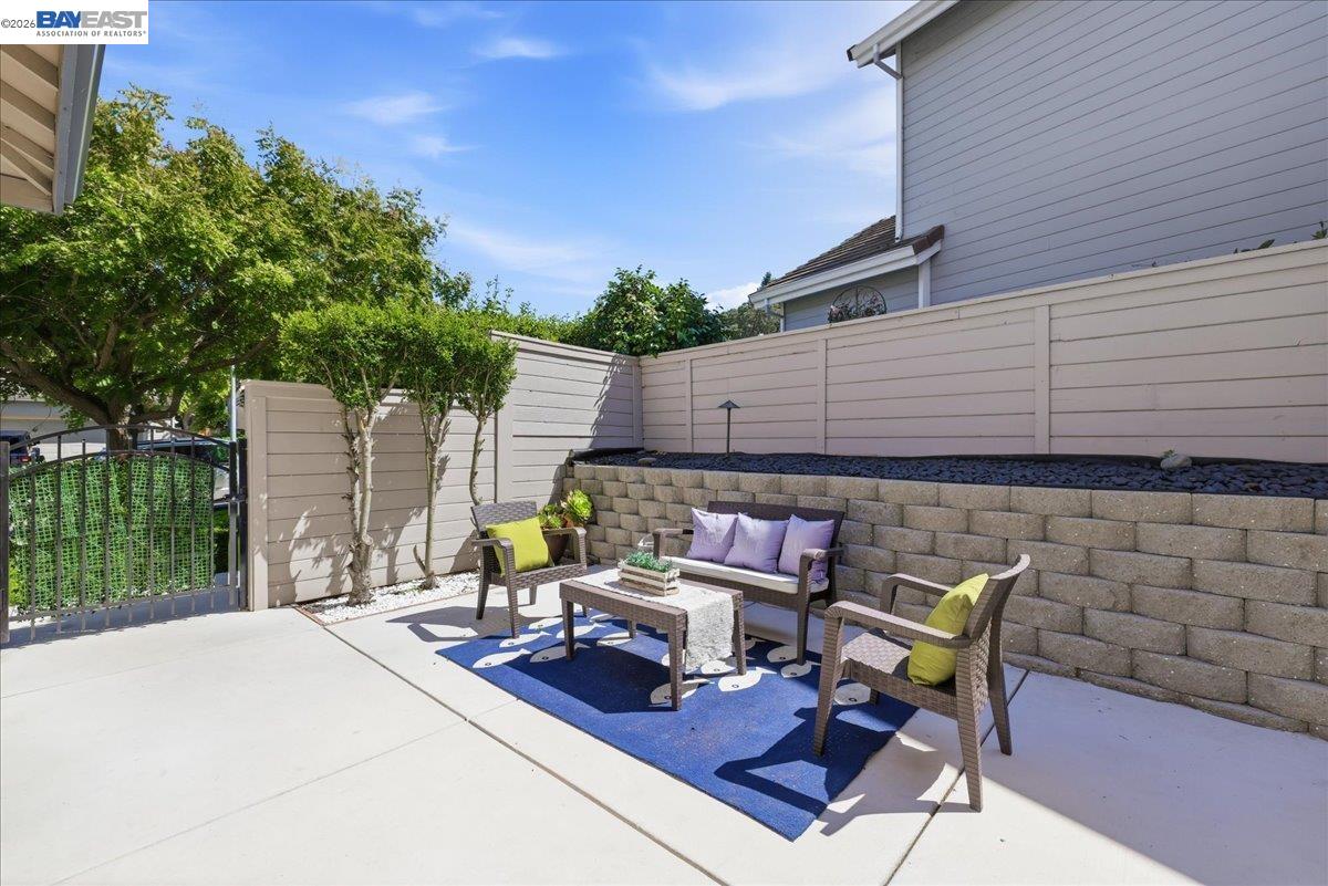 44 Summer Hill Ct