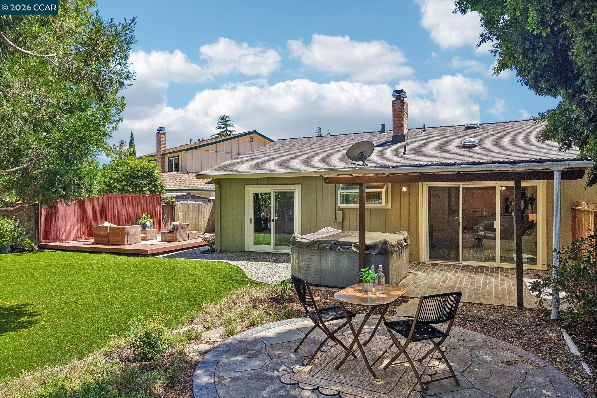 309 La Paz Ct