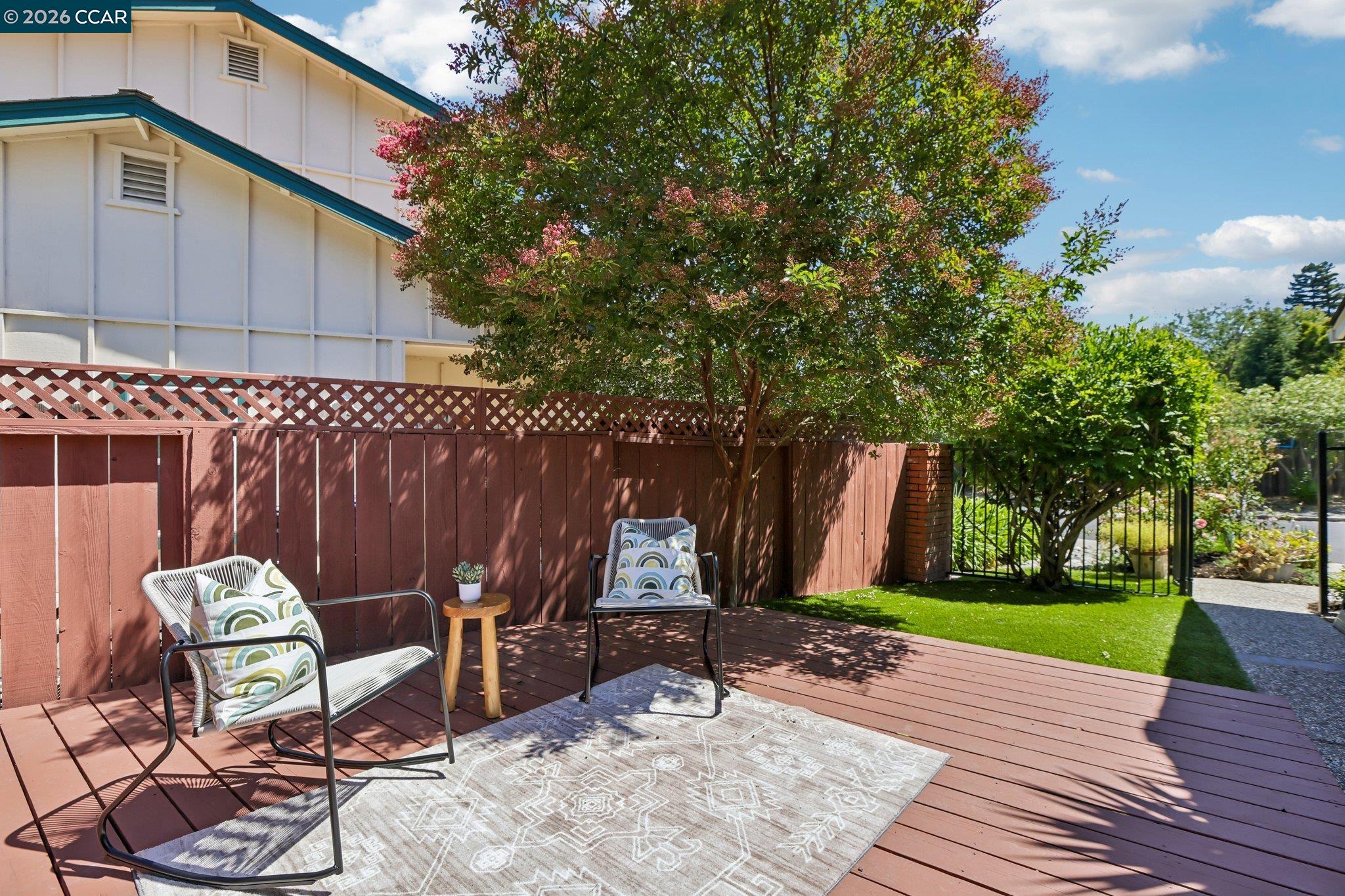 309 La Paz Ct