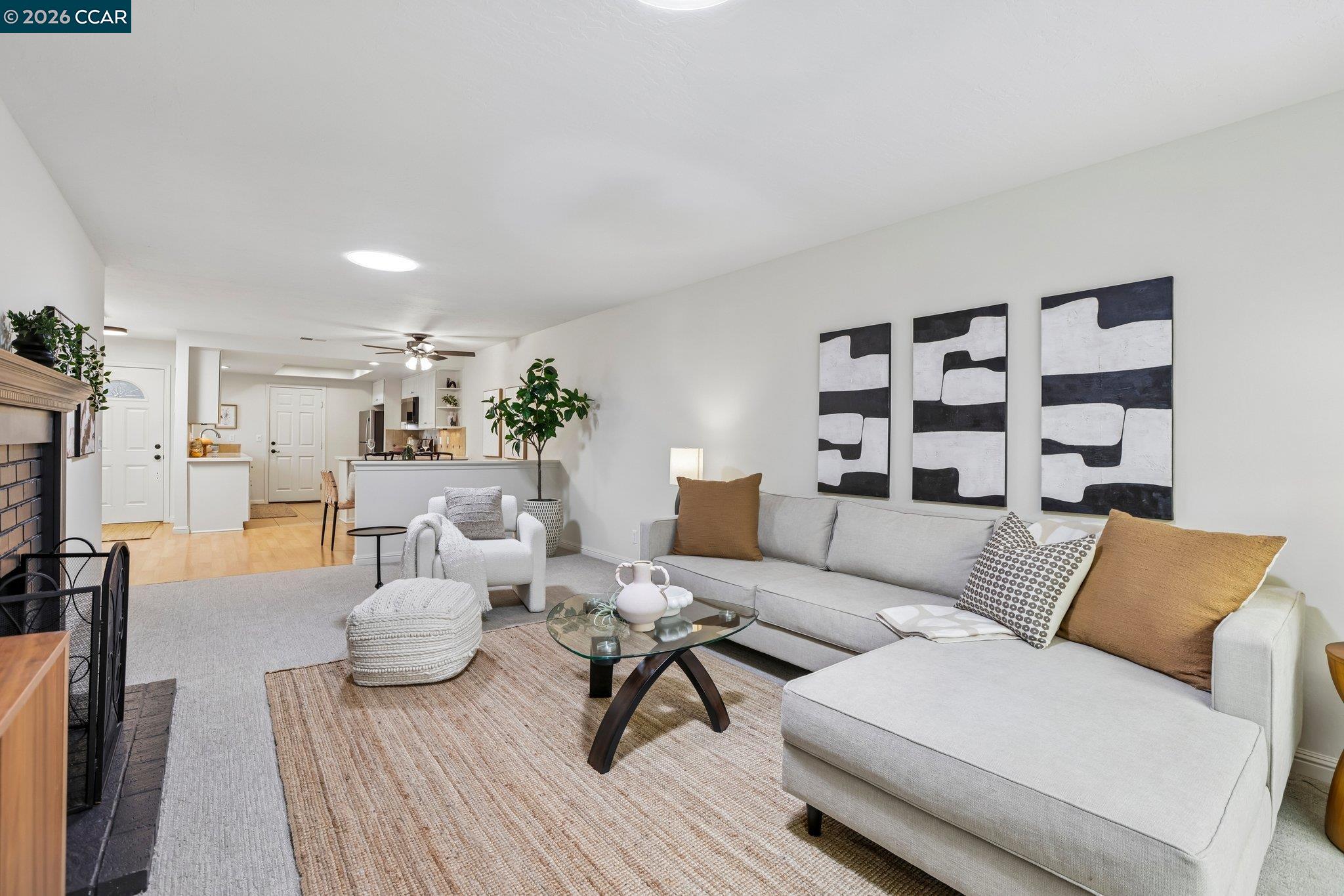 309 La Paz Ct