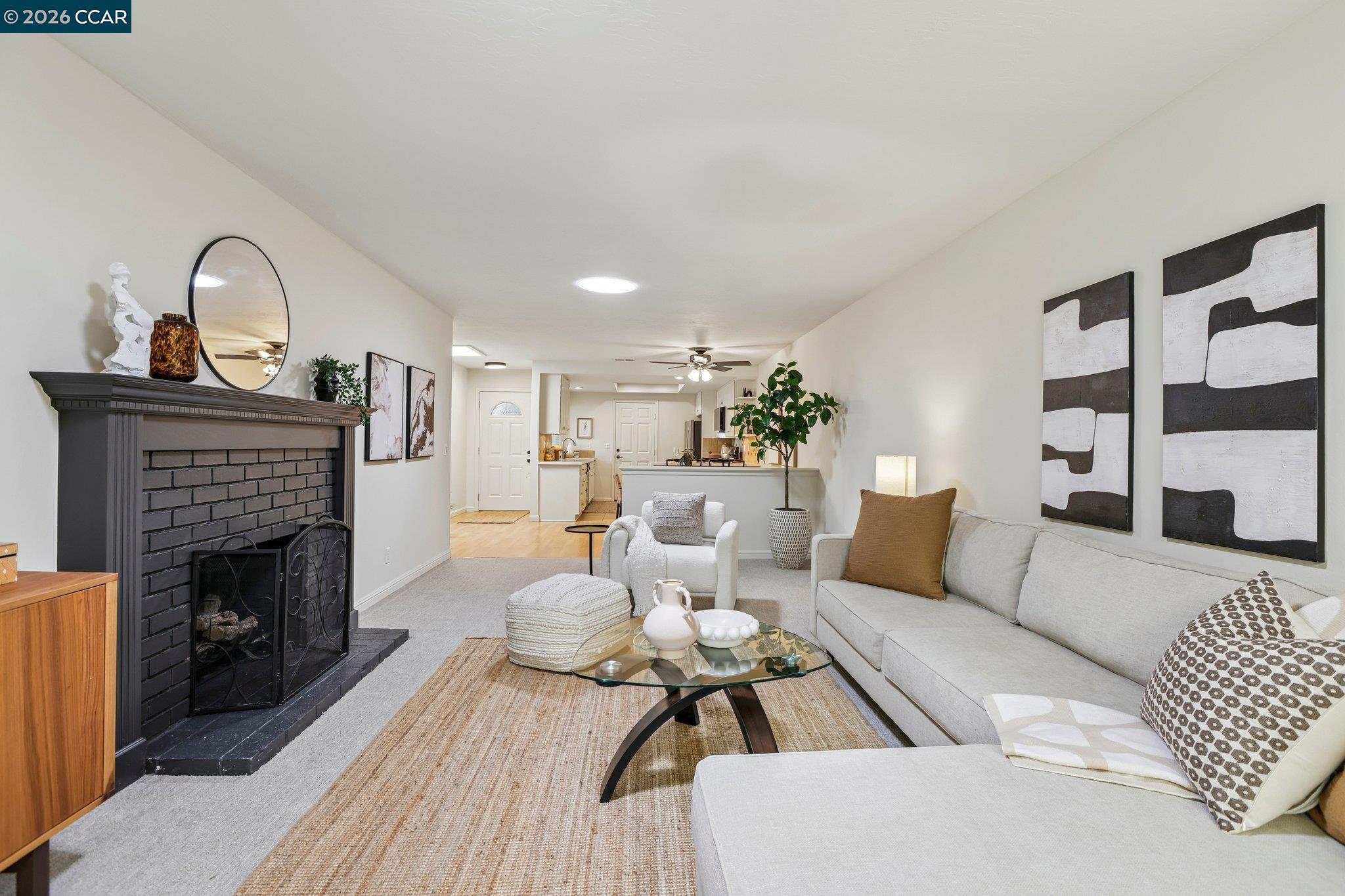309 La Paz Ct