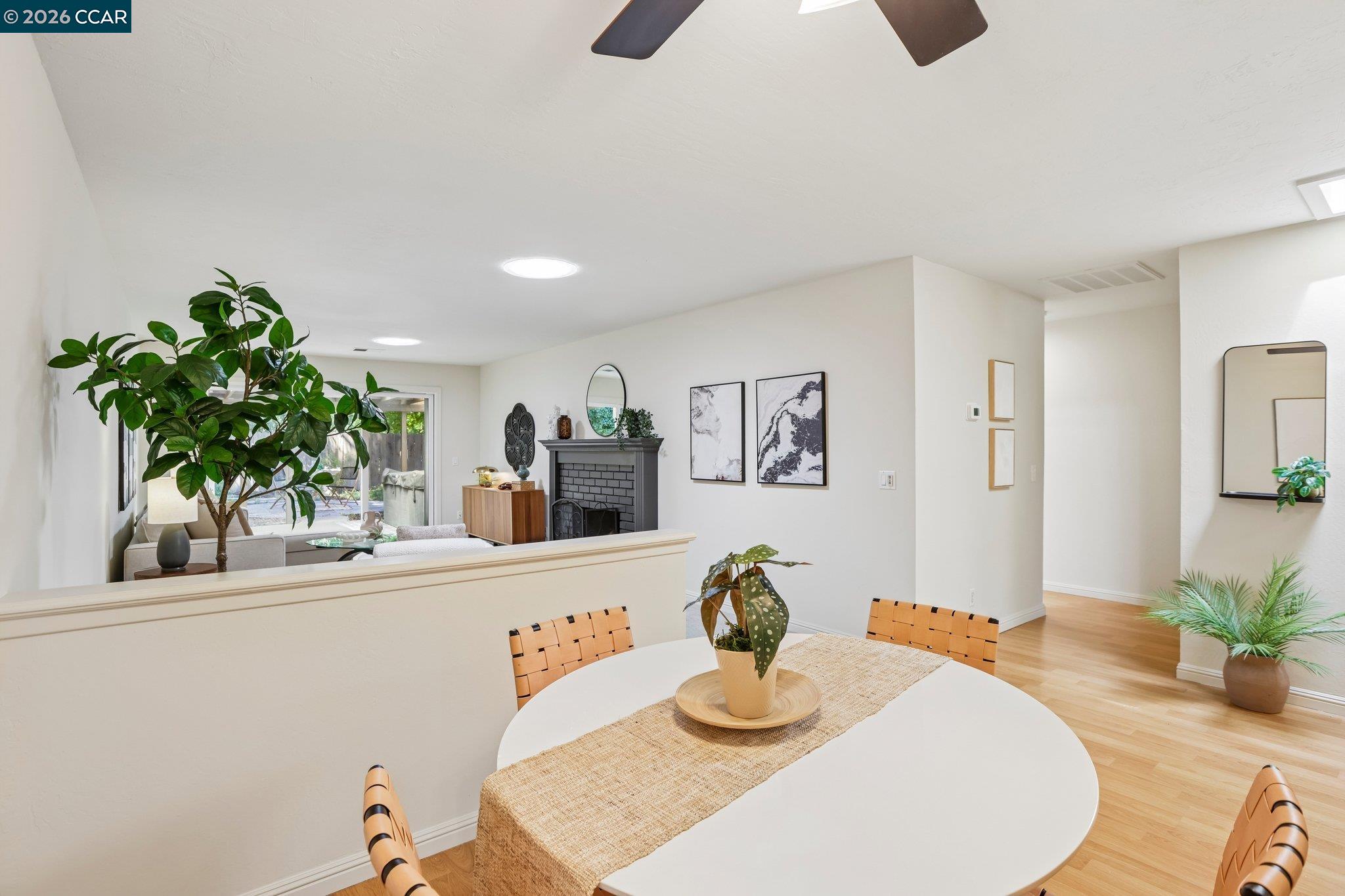 309 La Paz Ct