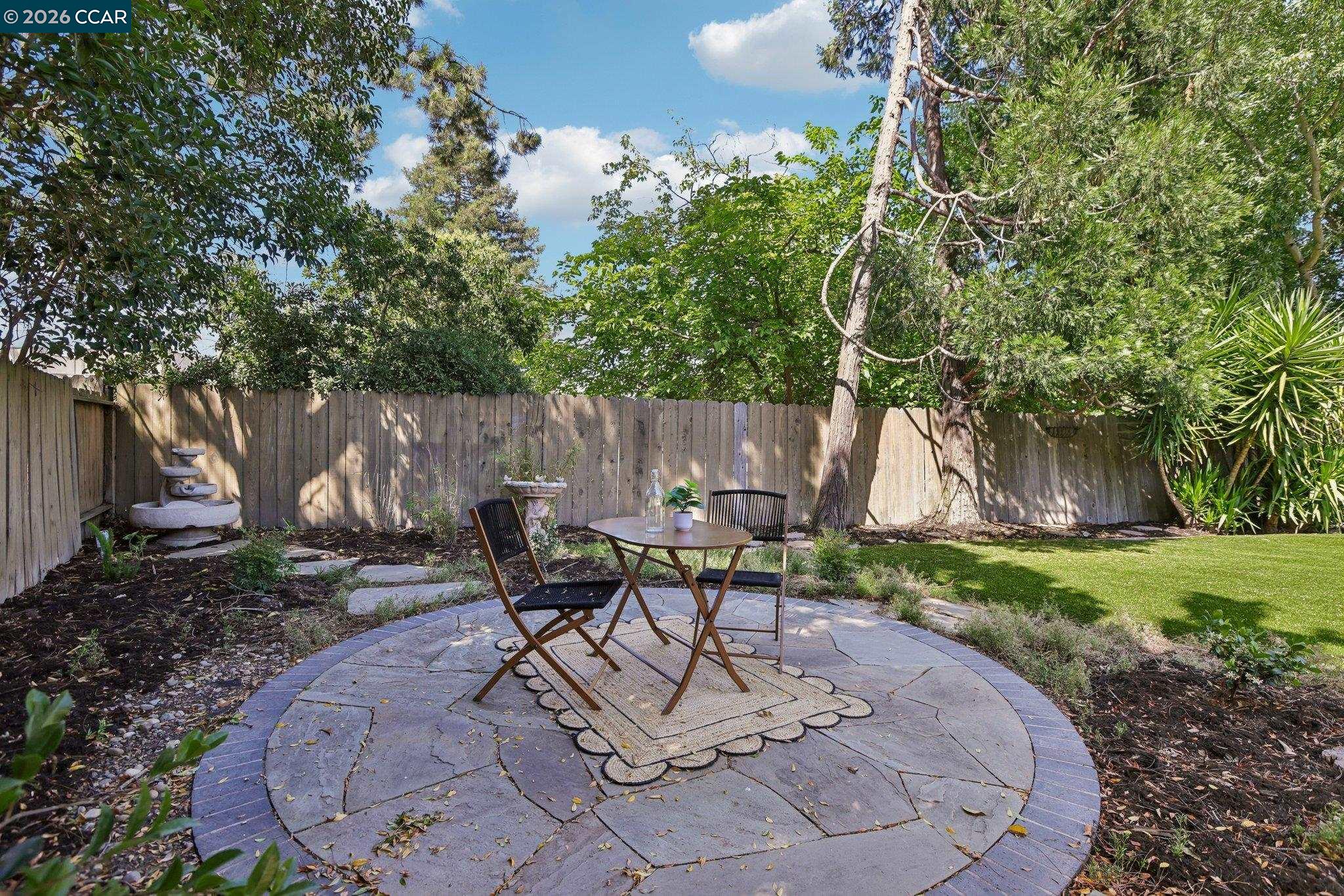 309 La Paz Ct
