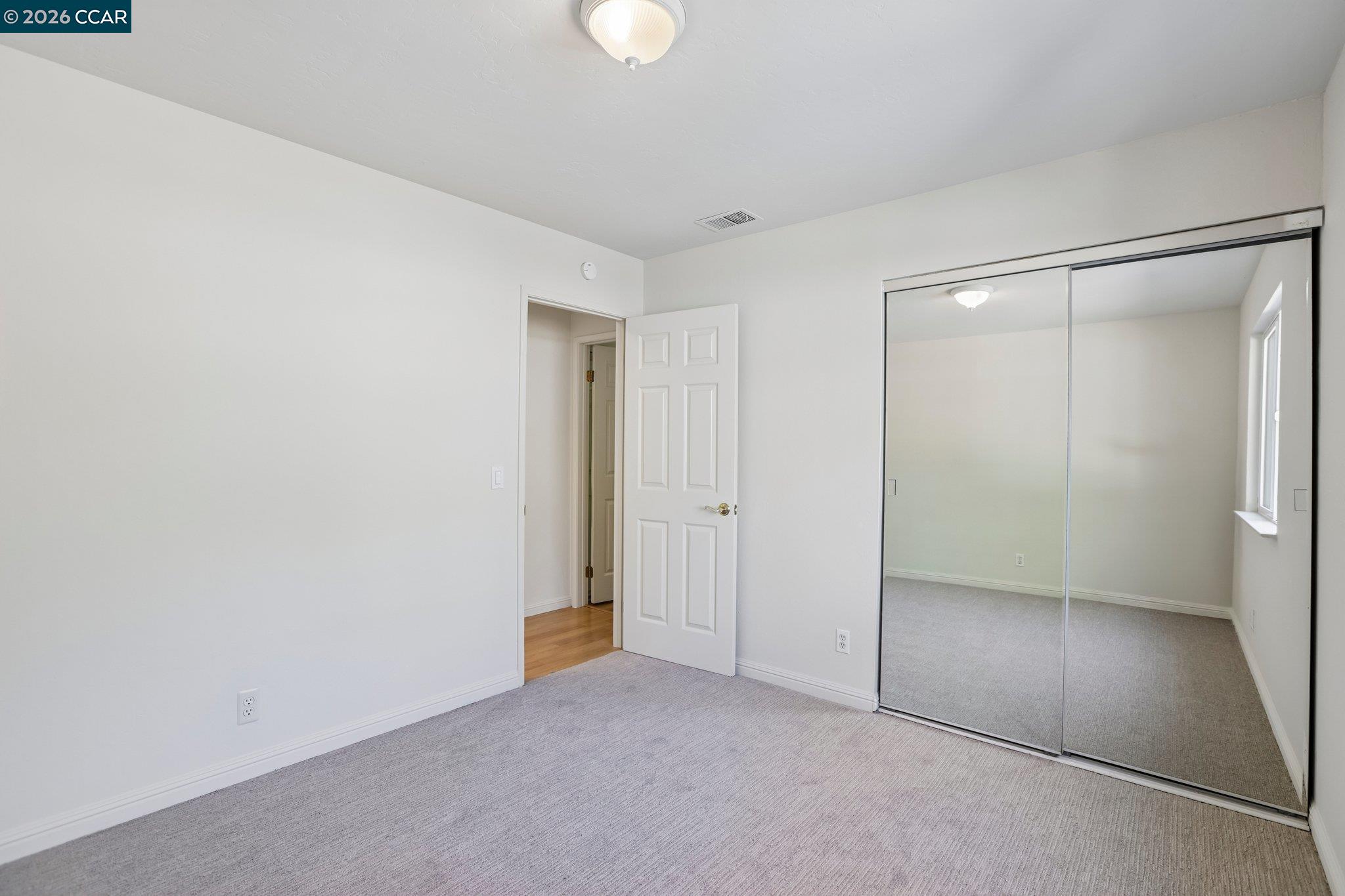 309 La Paz Ct