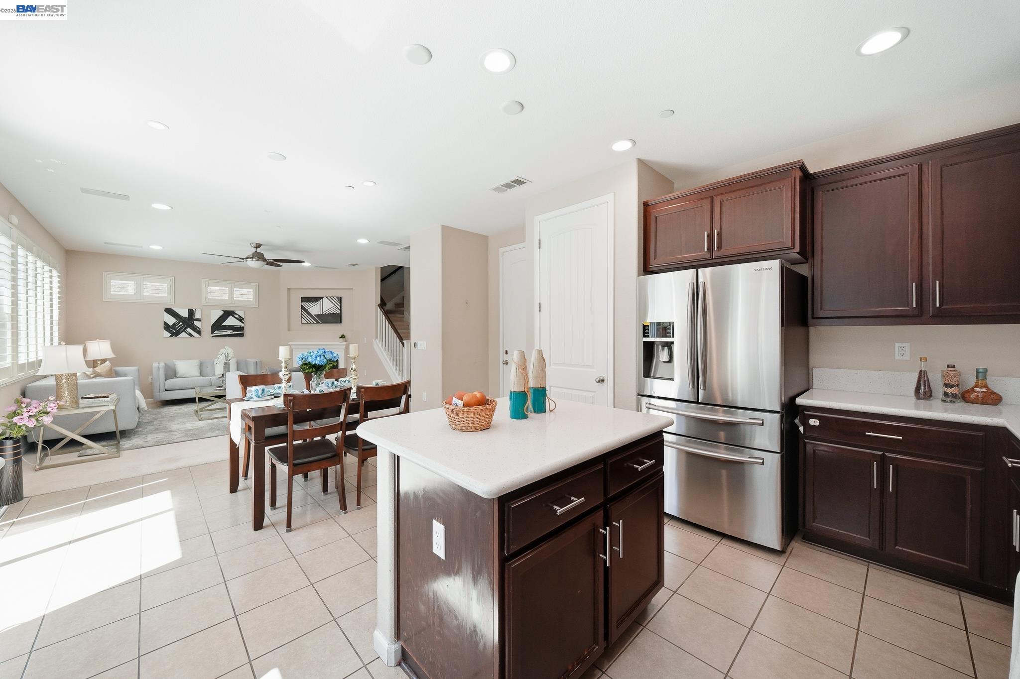 2631 Clarita Dr