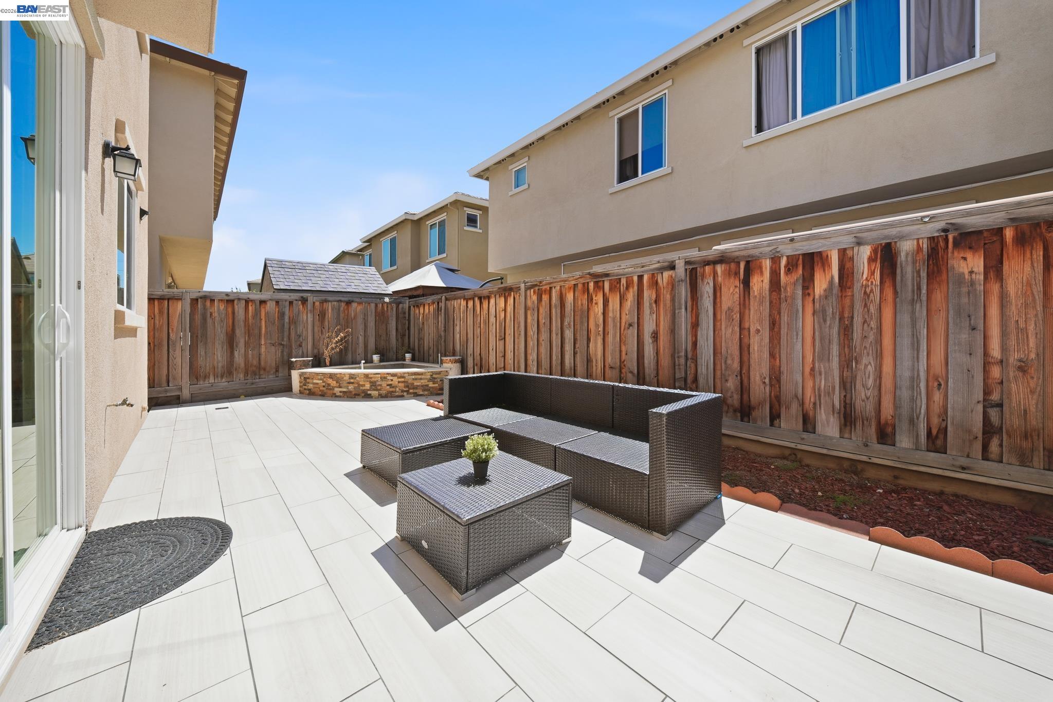 2631 Clarita Dr