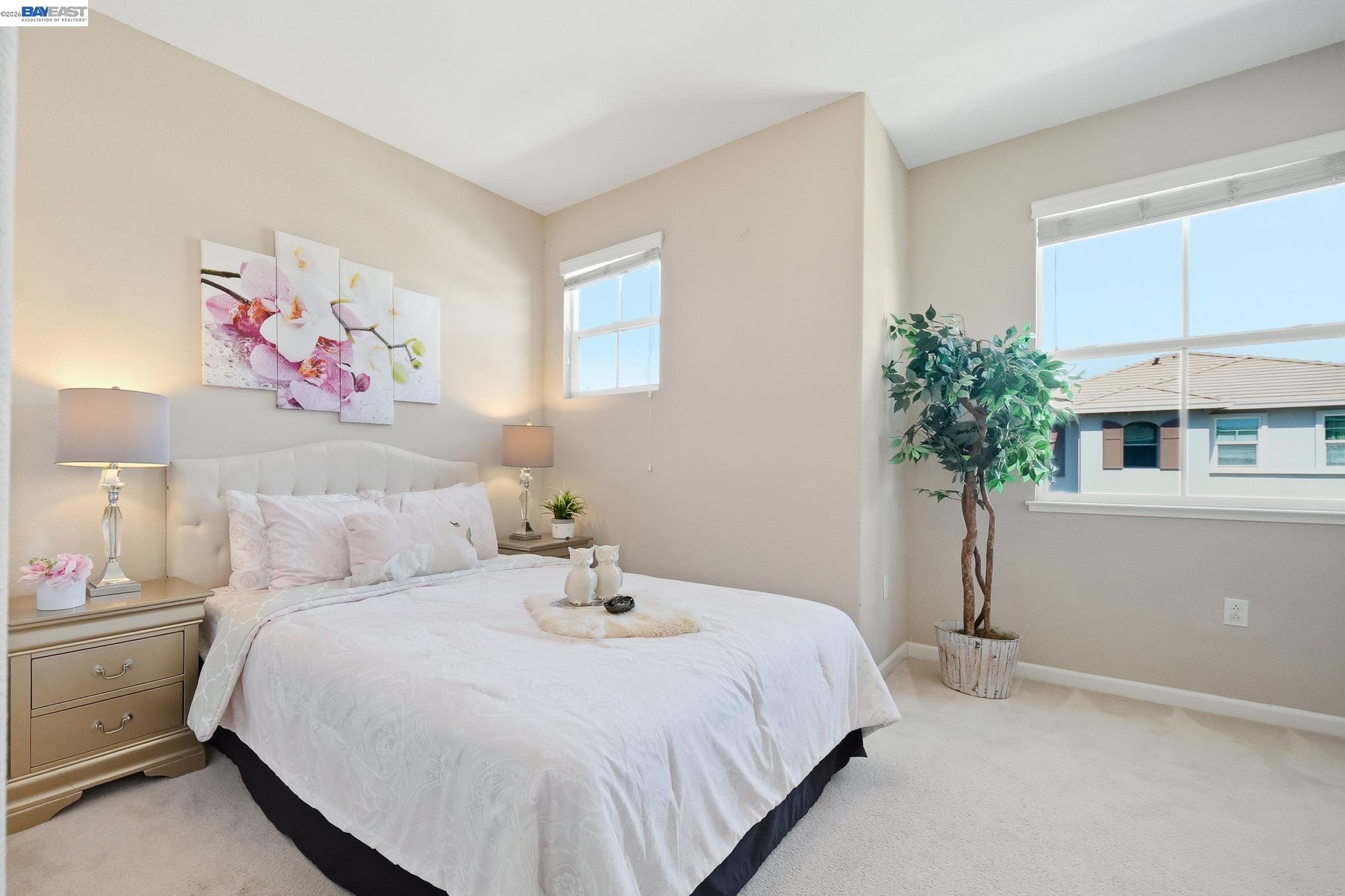 2631 Clarita Dr
