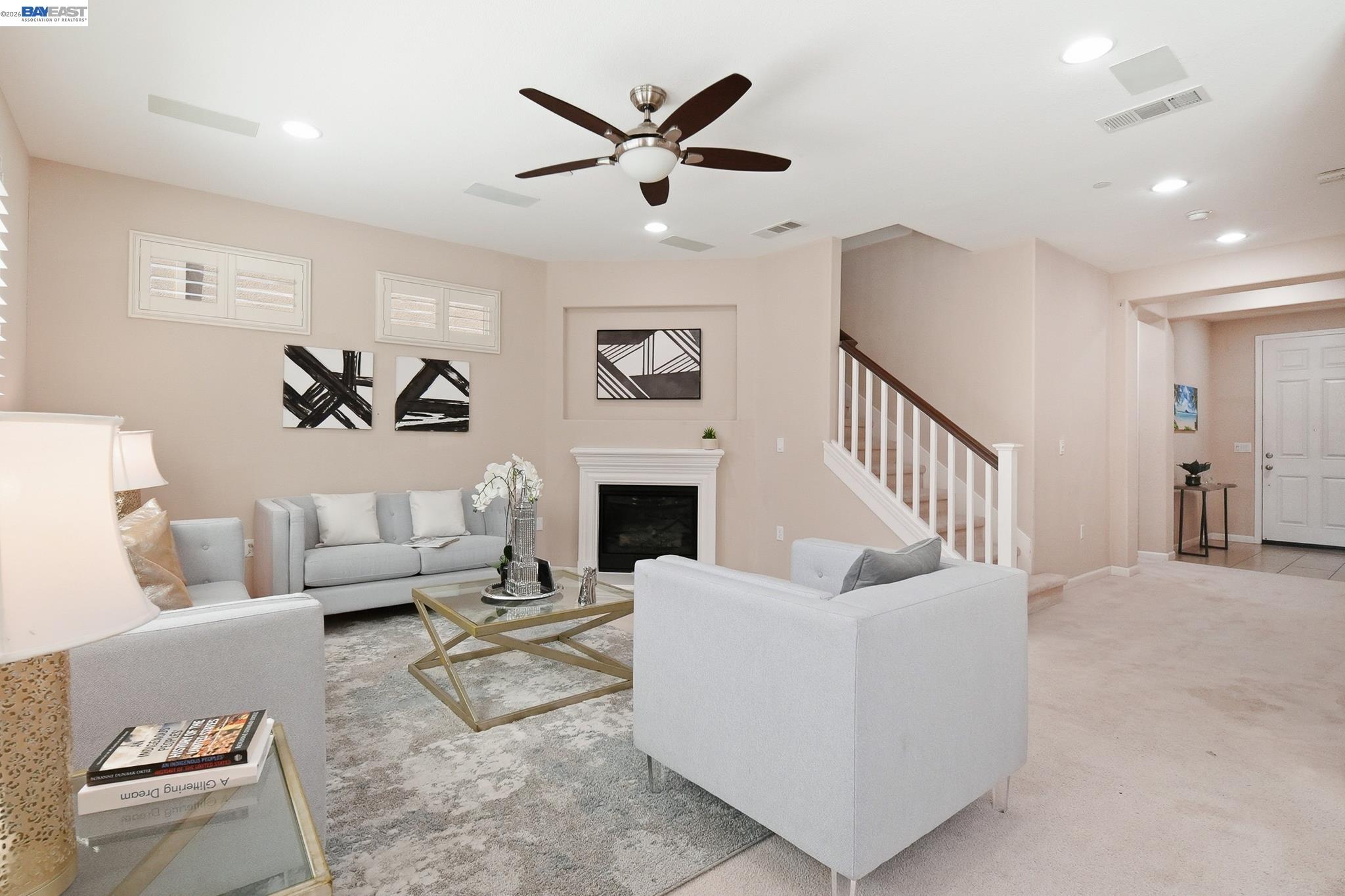 2631 Clarita Dr