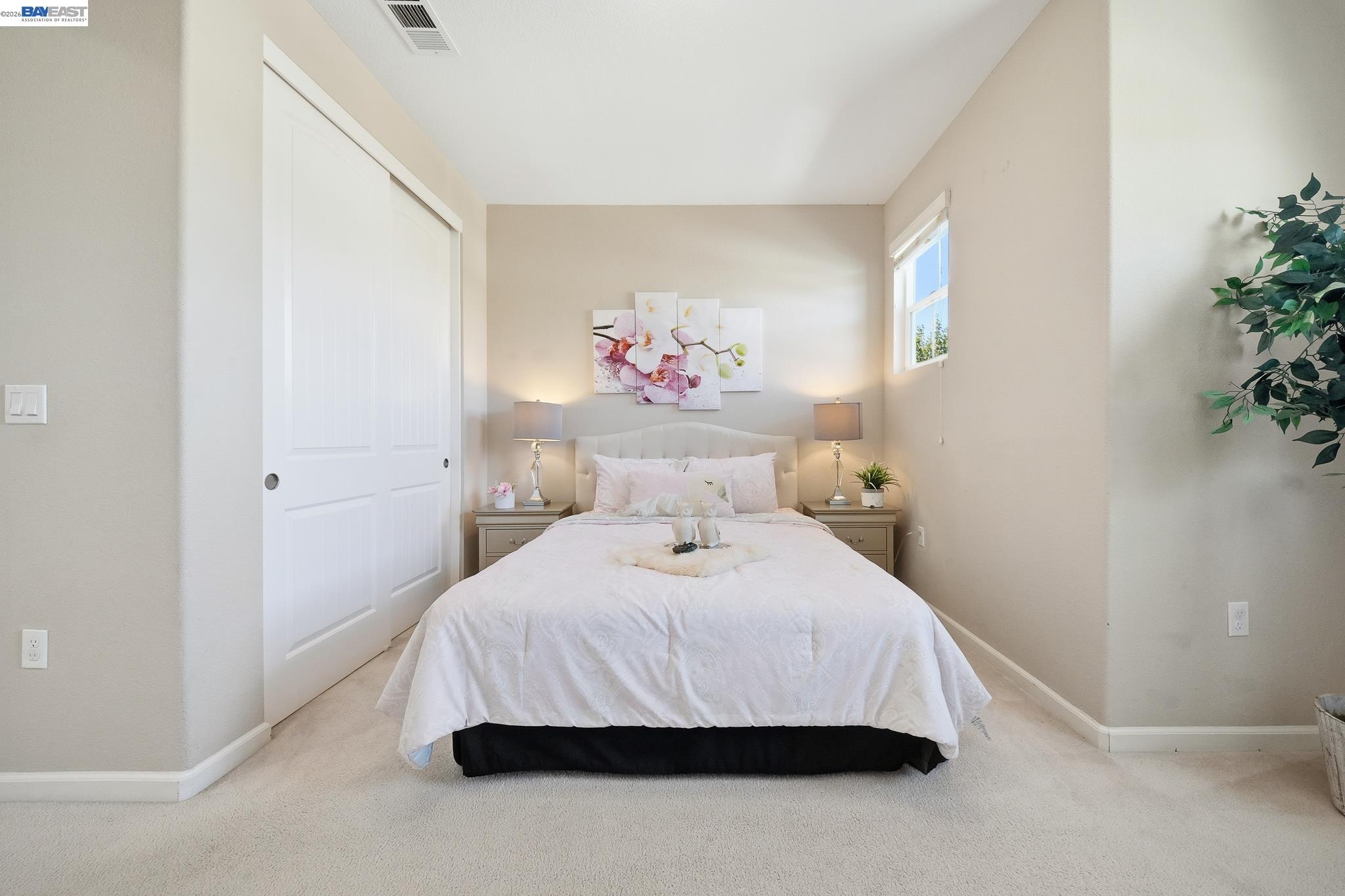 2631 Clarita Dr