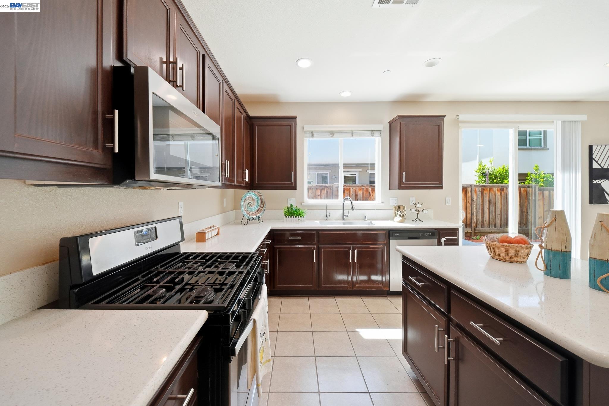 2631 Clarita Dr