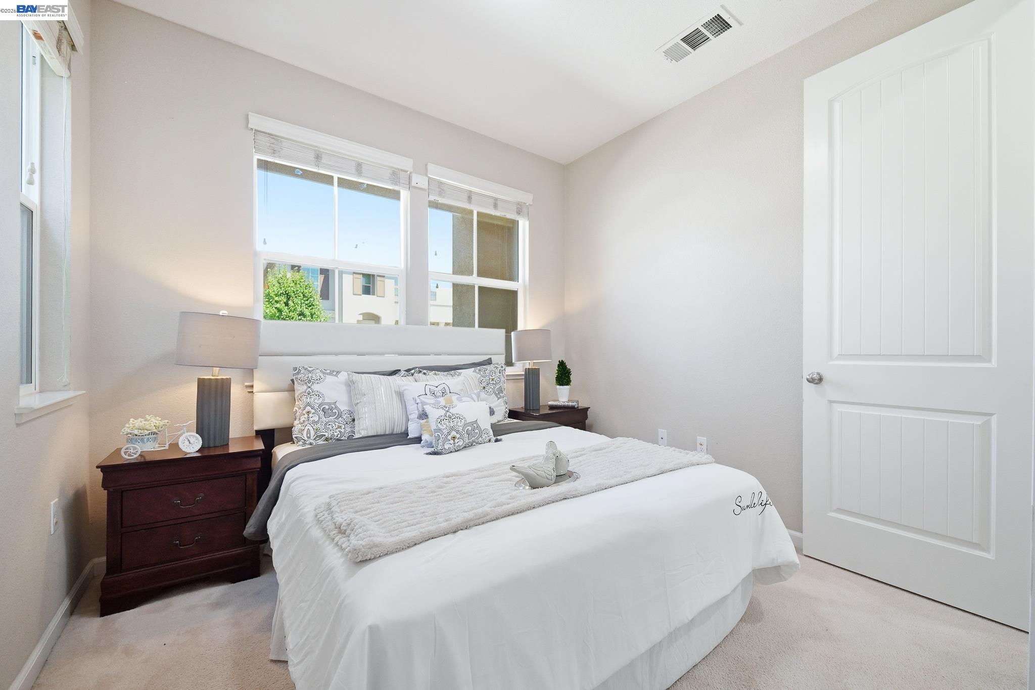 2631 Clarita Dr