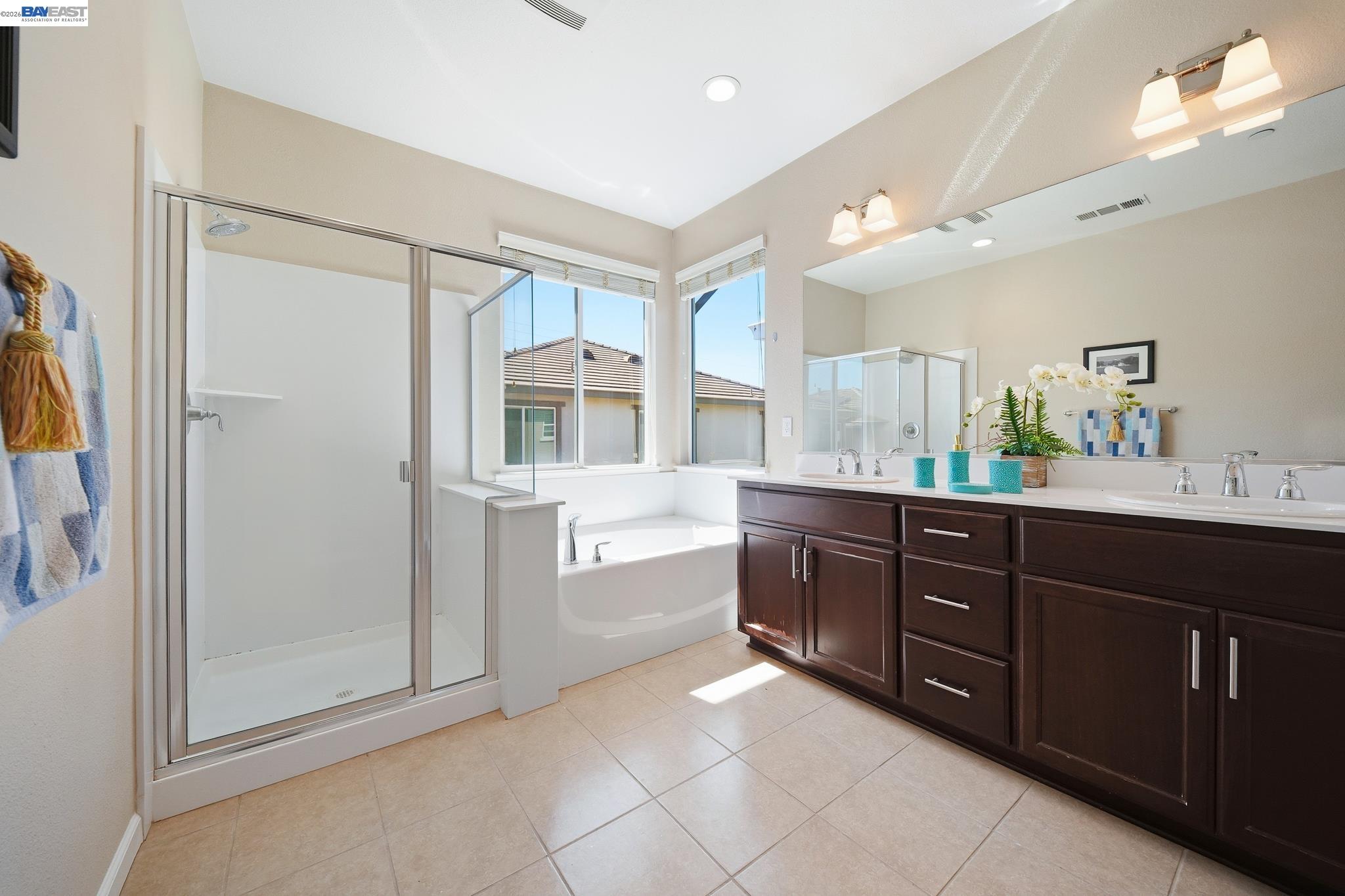 2631 Clarita Dr