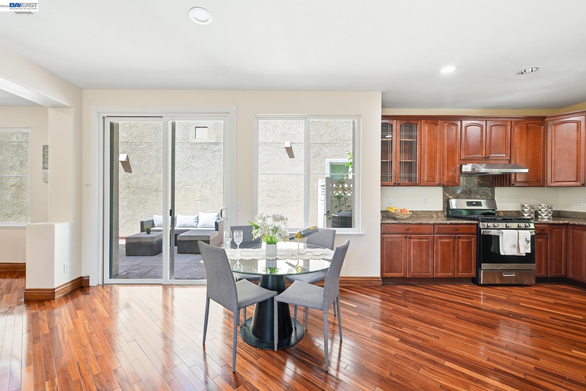 107 Olmsted Ct