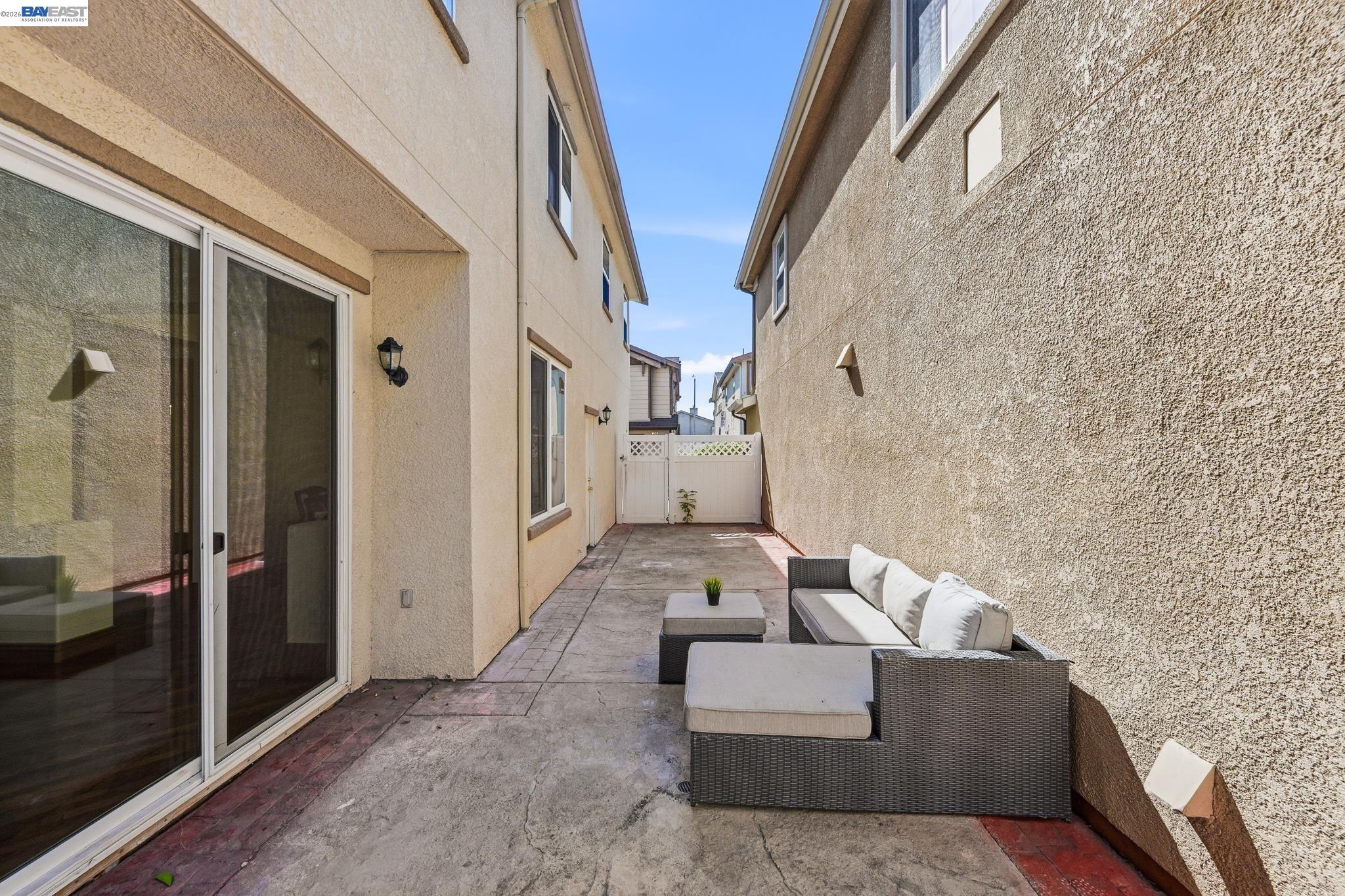 107 Olmsted Ct