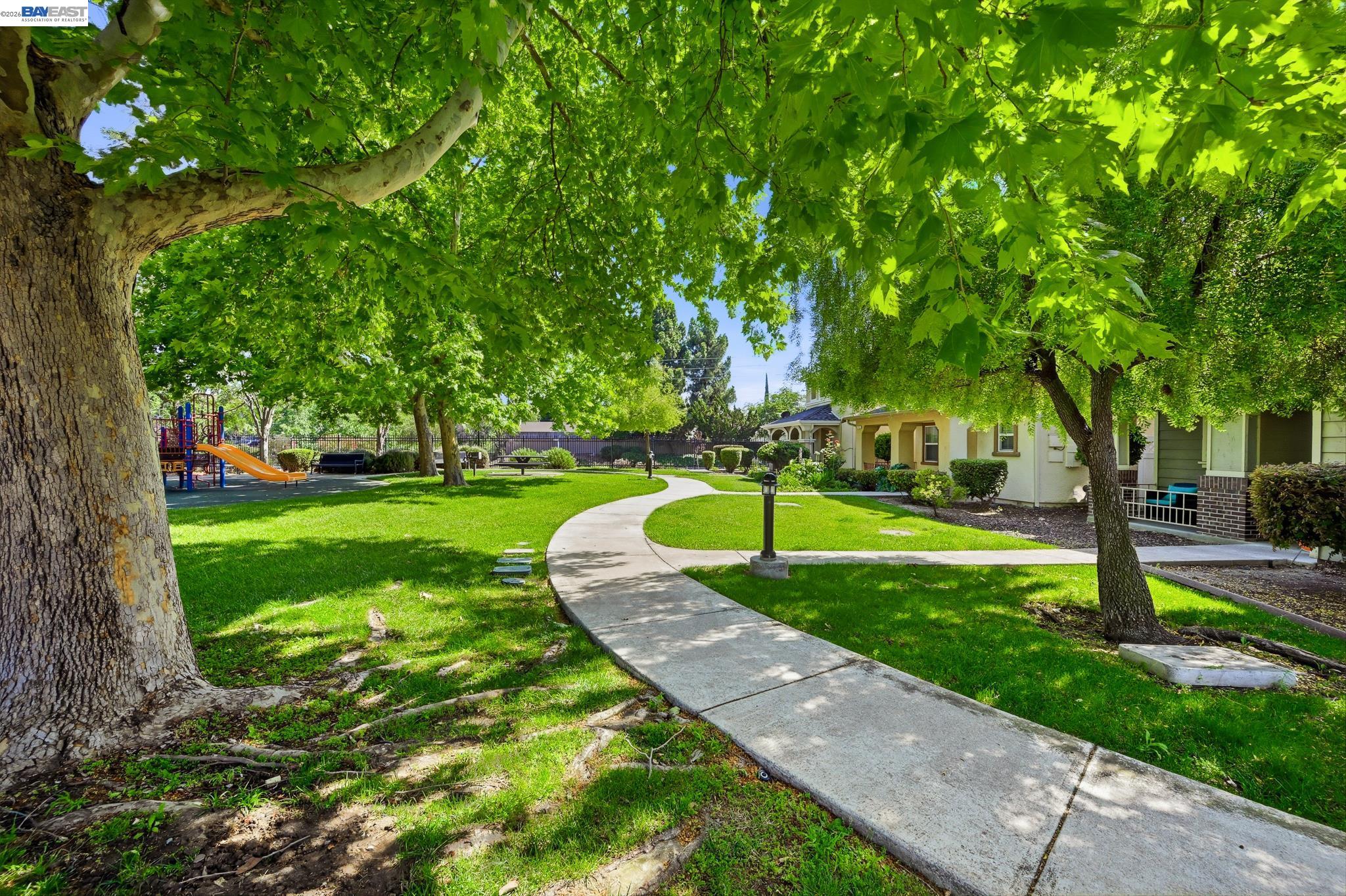 107 Olmsted Ct