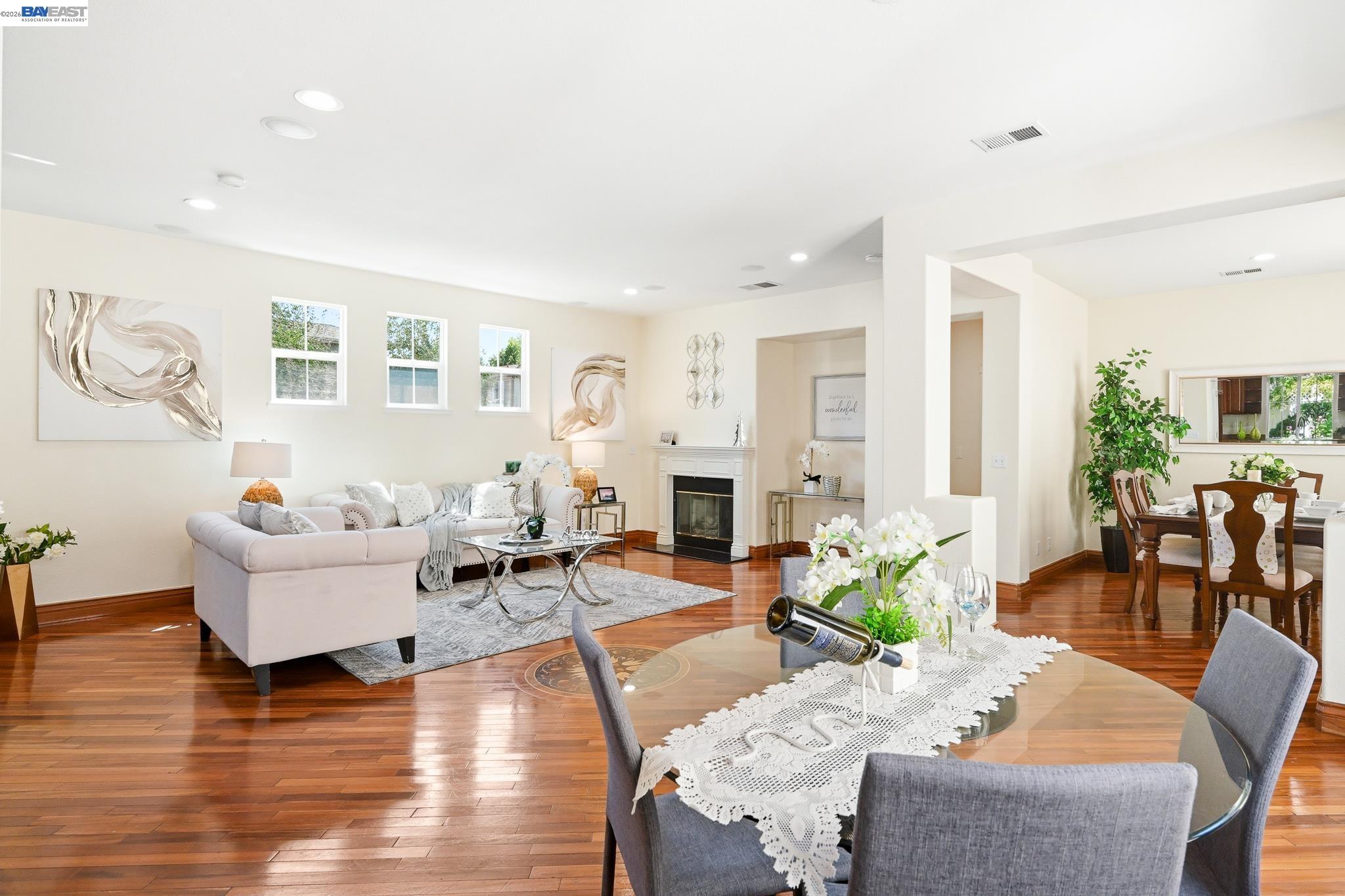 107 Olmsted Ct