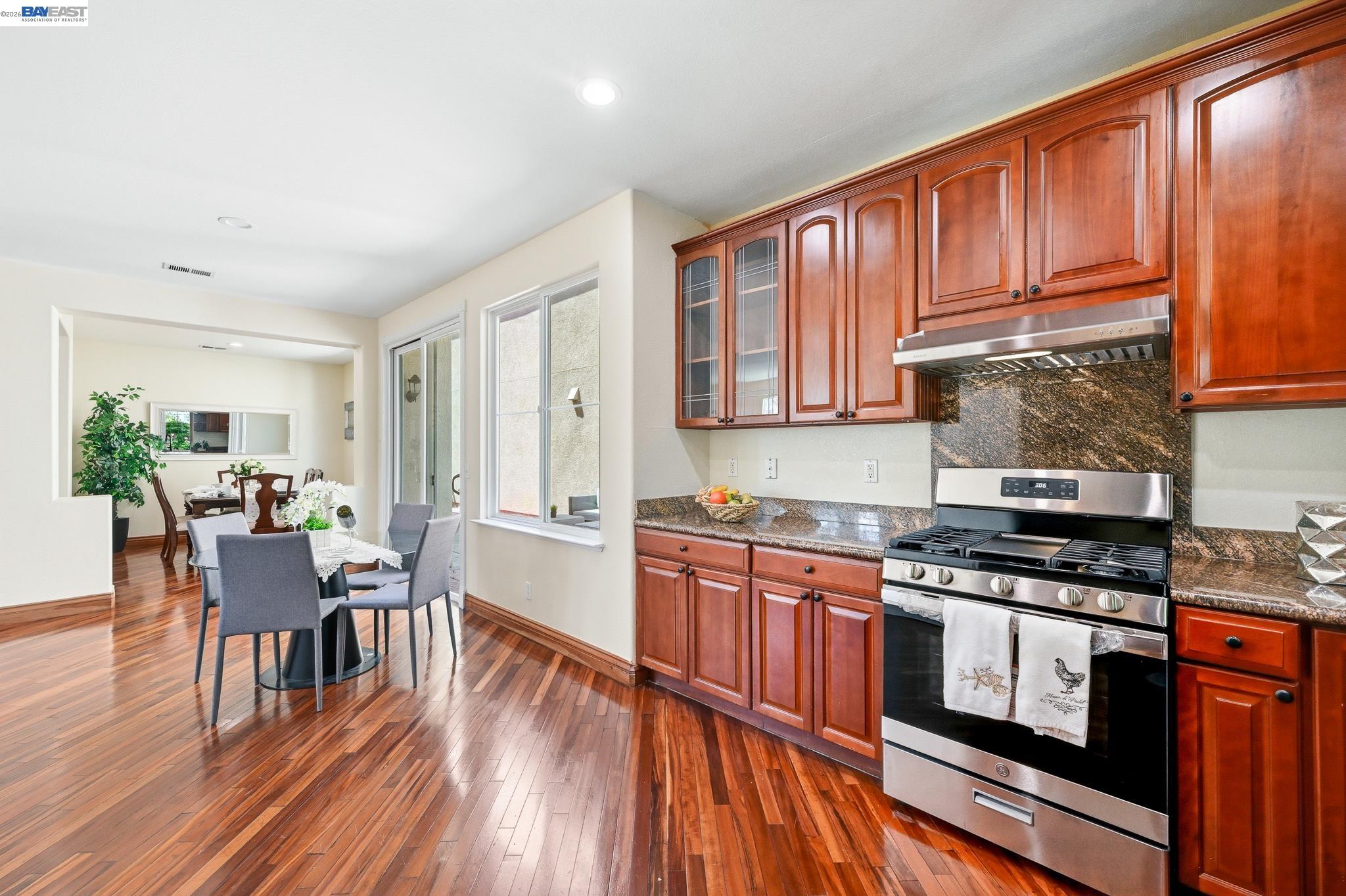 107 Olmsted Ct