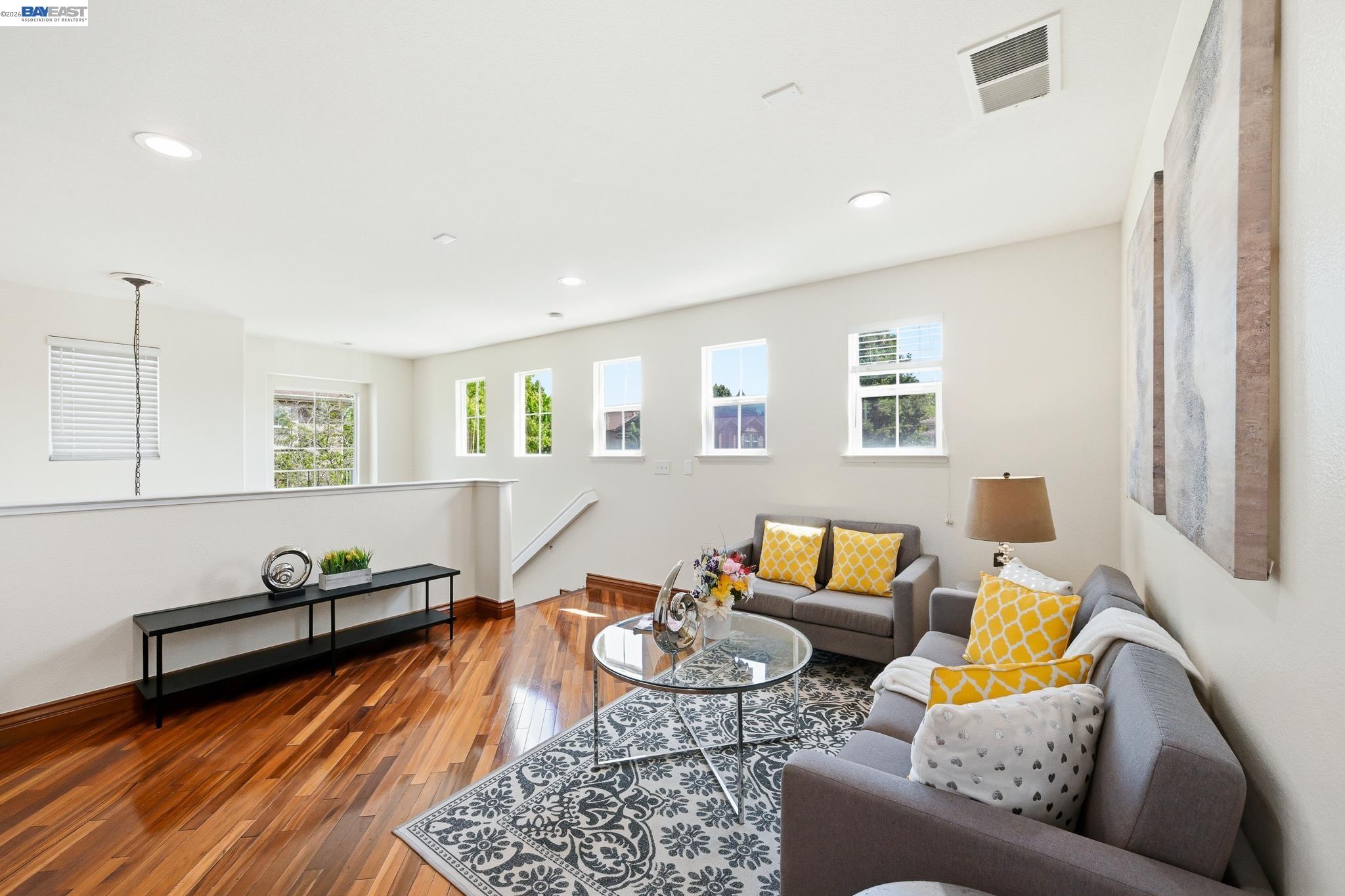 107 Olmsted Ct