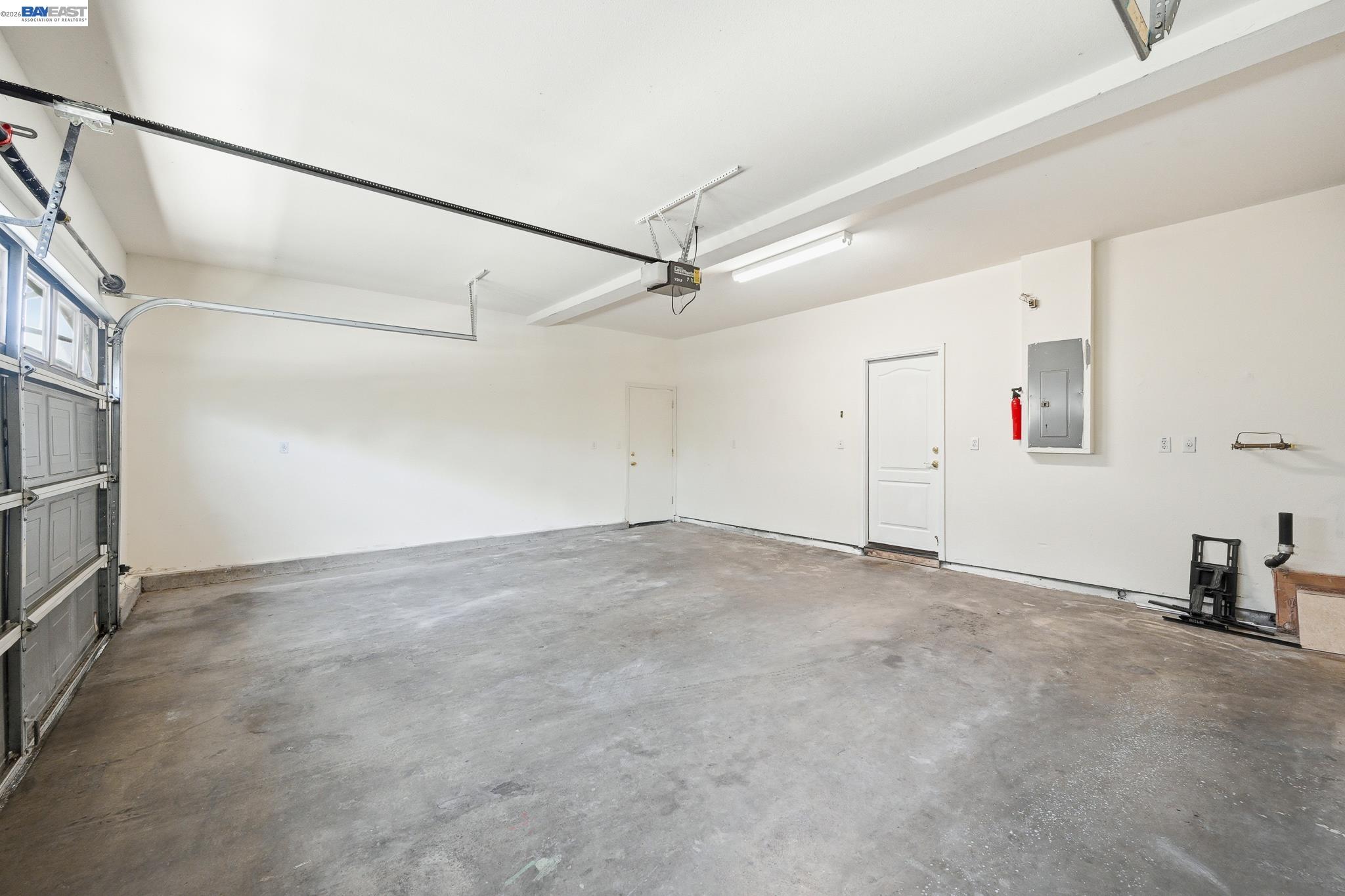107 Olmsted Ct
