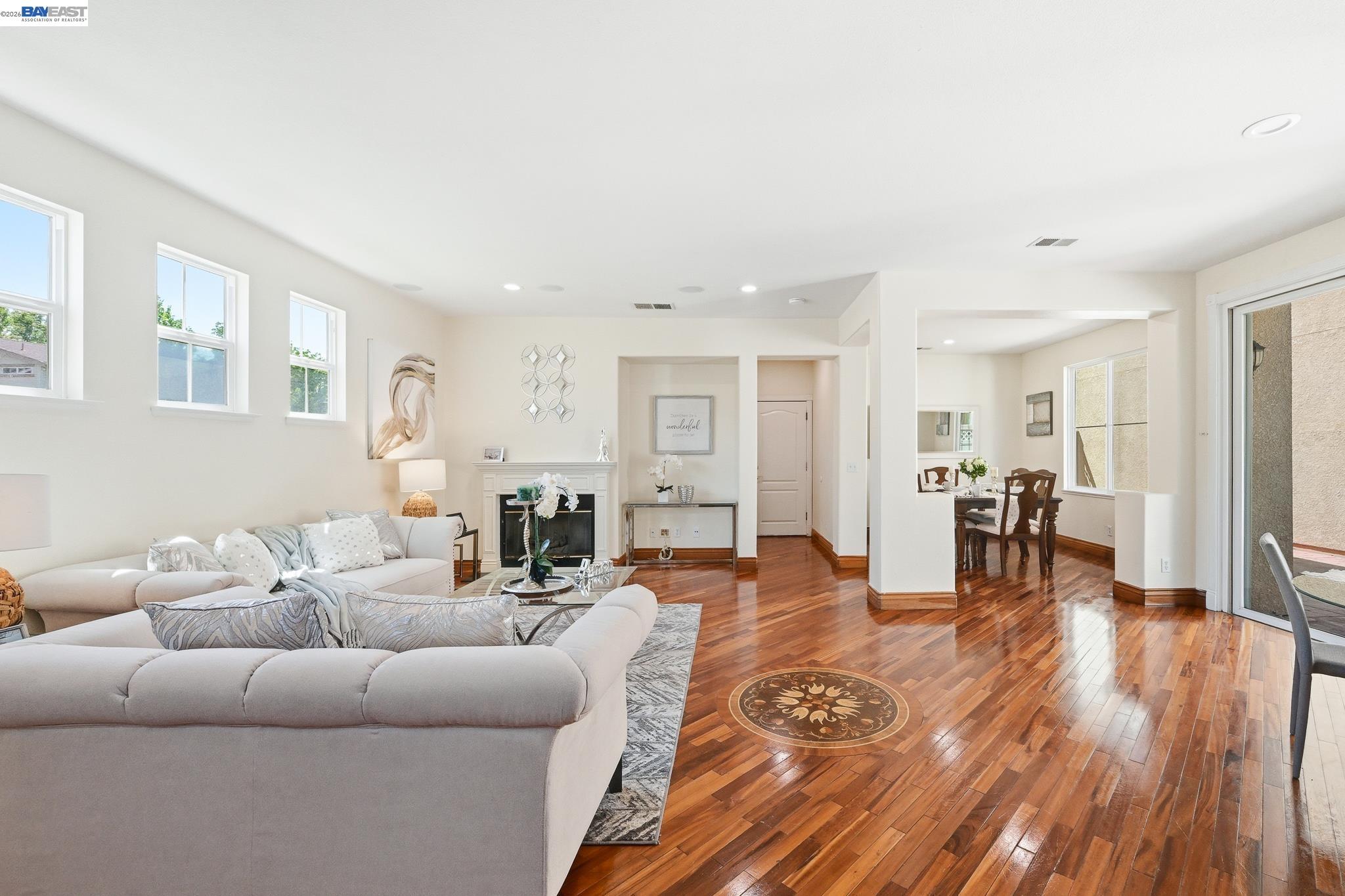 107 Olmsted Ct