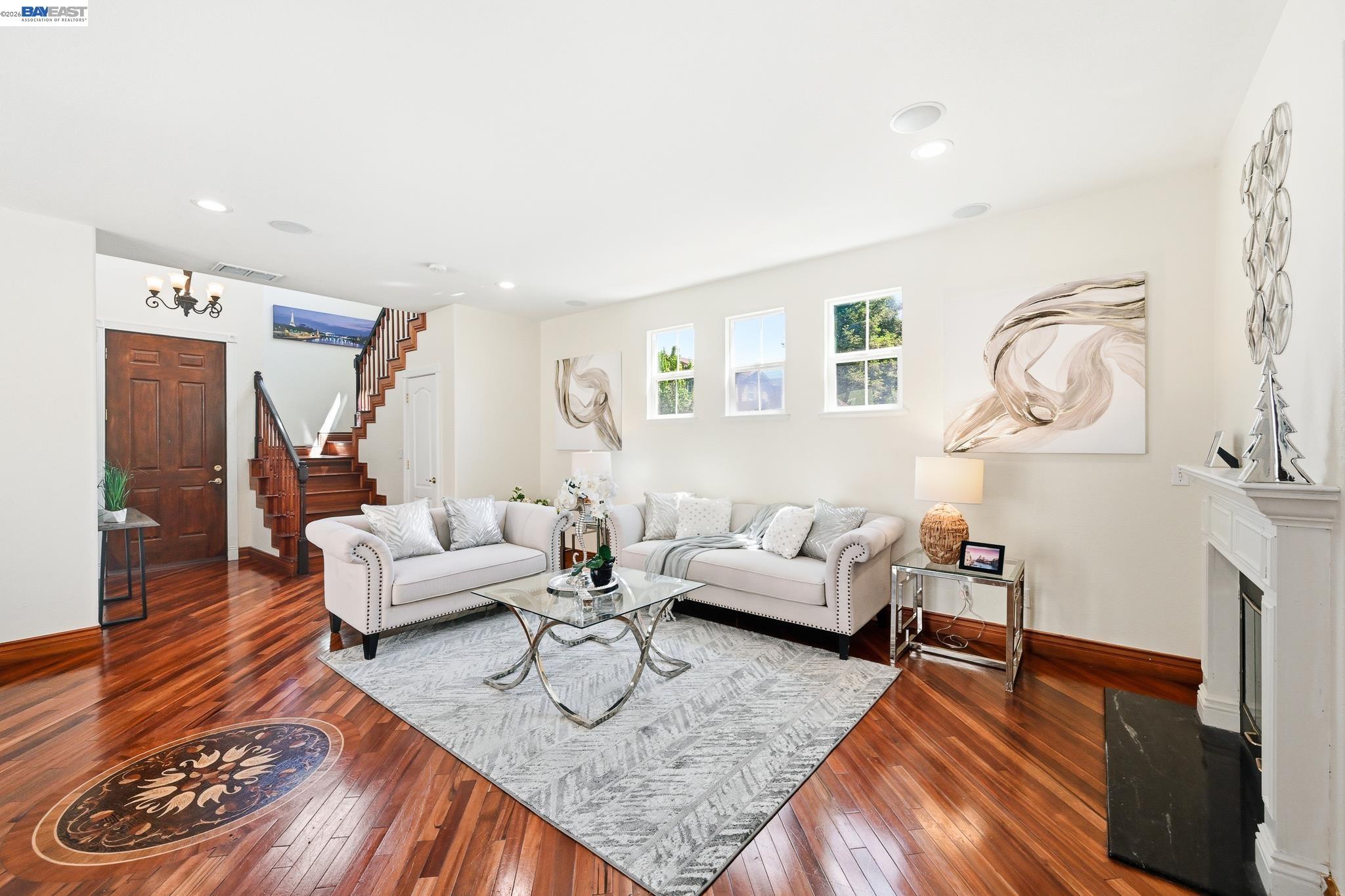 107 Olmsted Ct