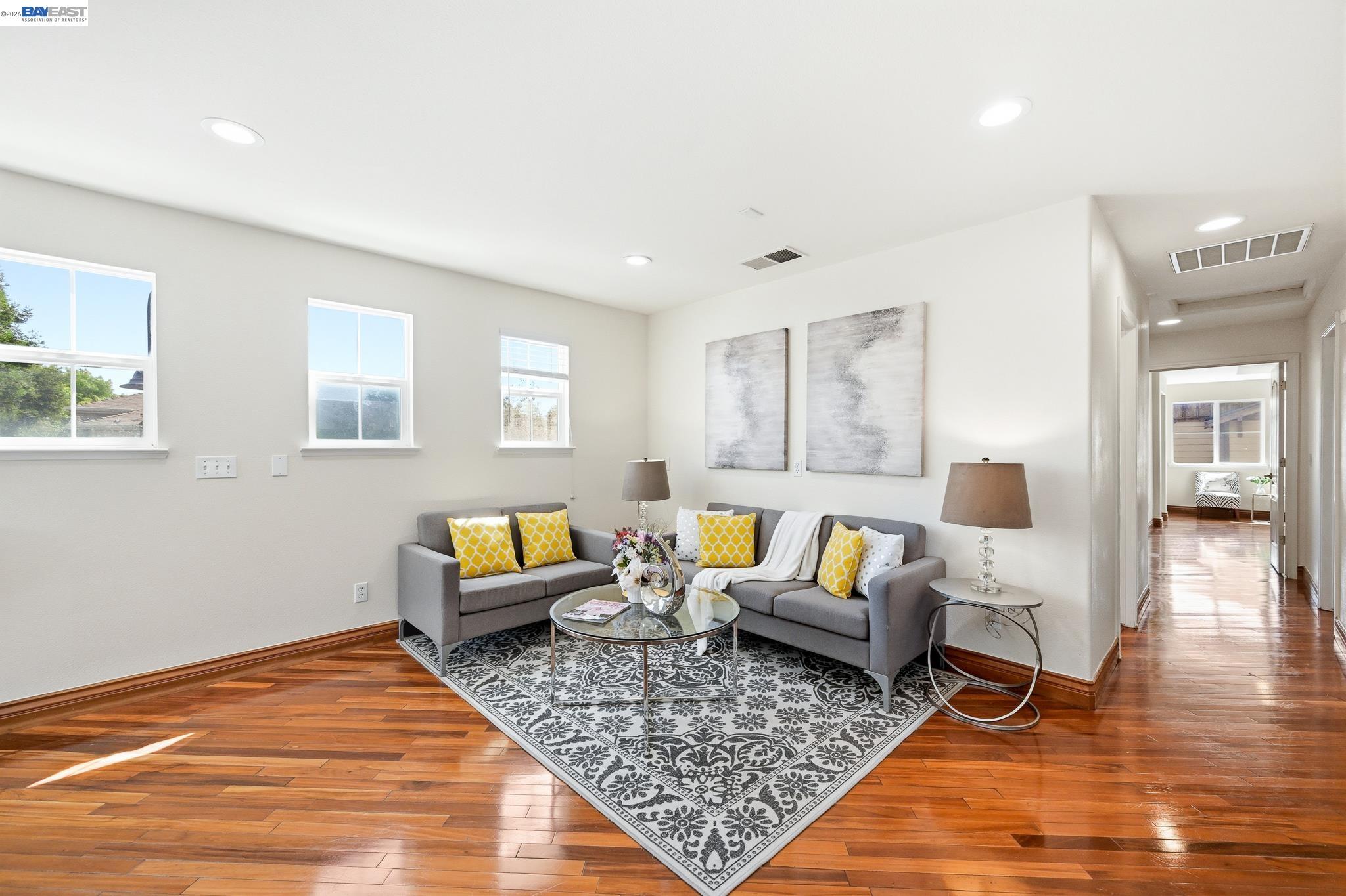 107 Olmsted Ct