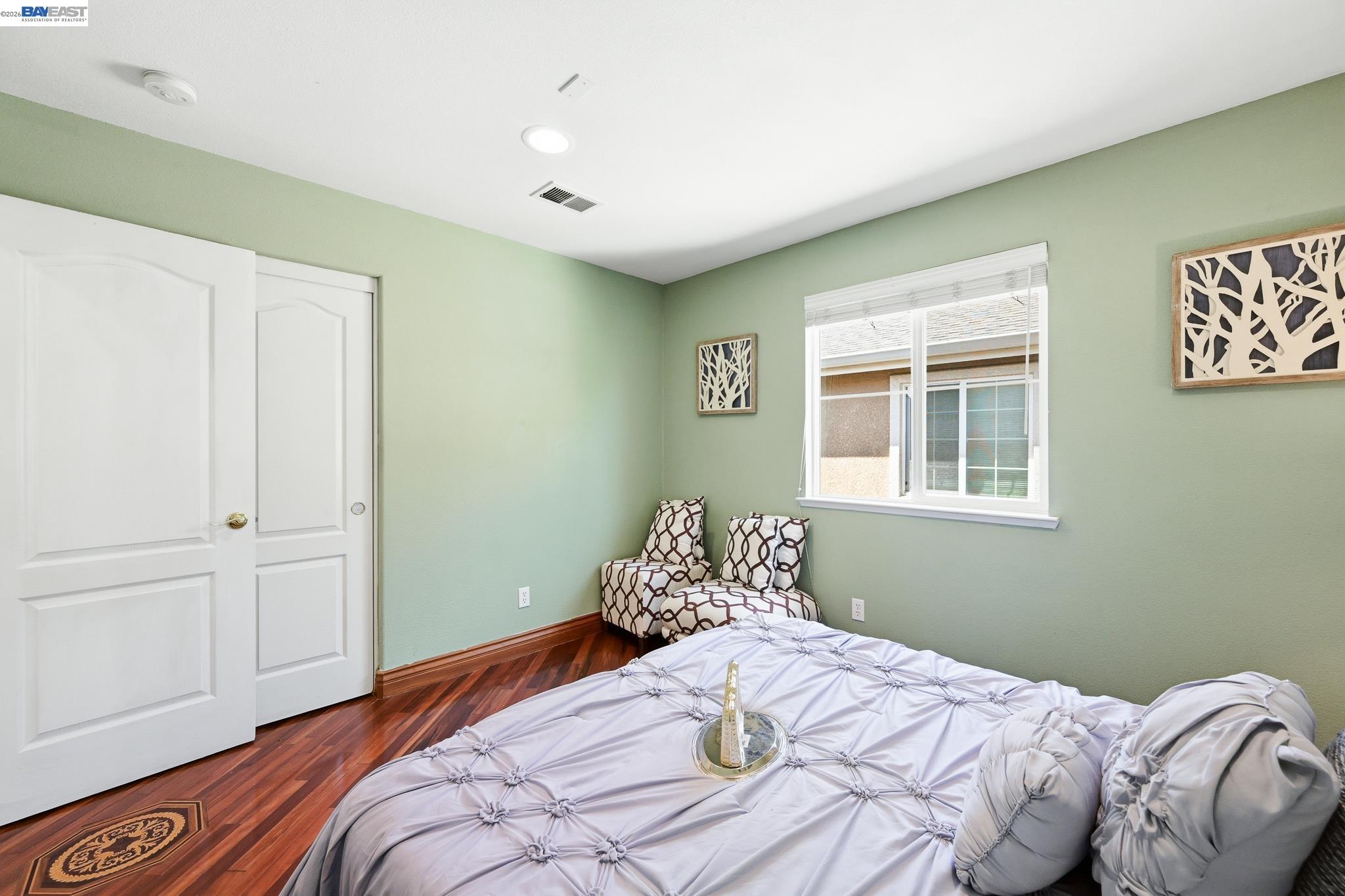 107 Olmsted Ct