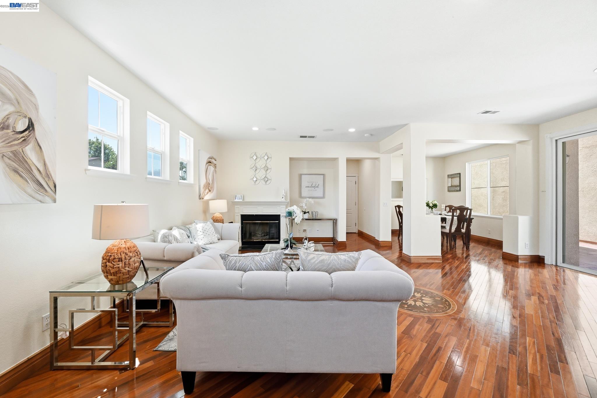 107 Olmsted Ct