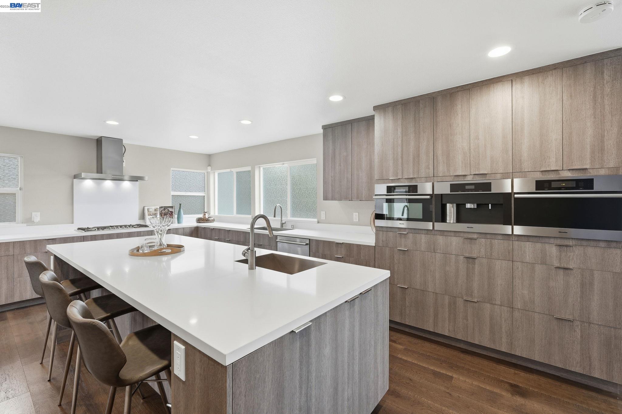 25 Portsmouth Ct