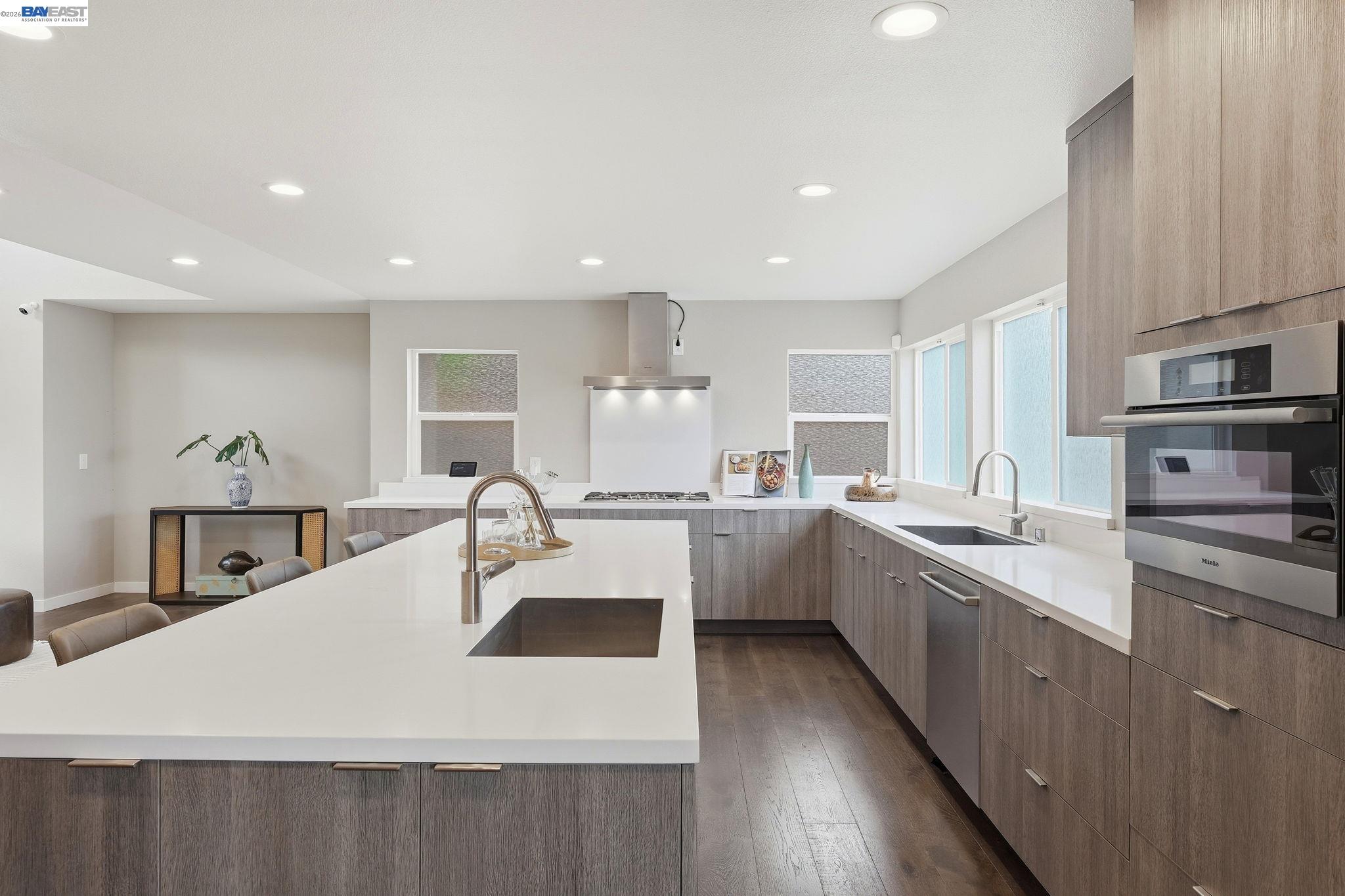 25 Portsmouth Ct