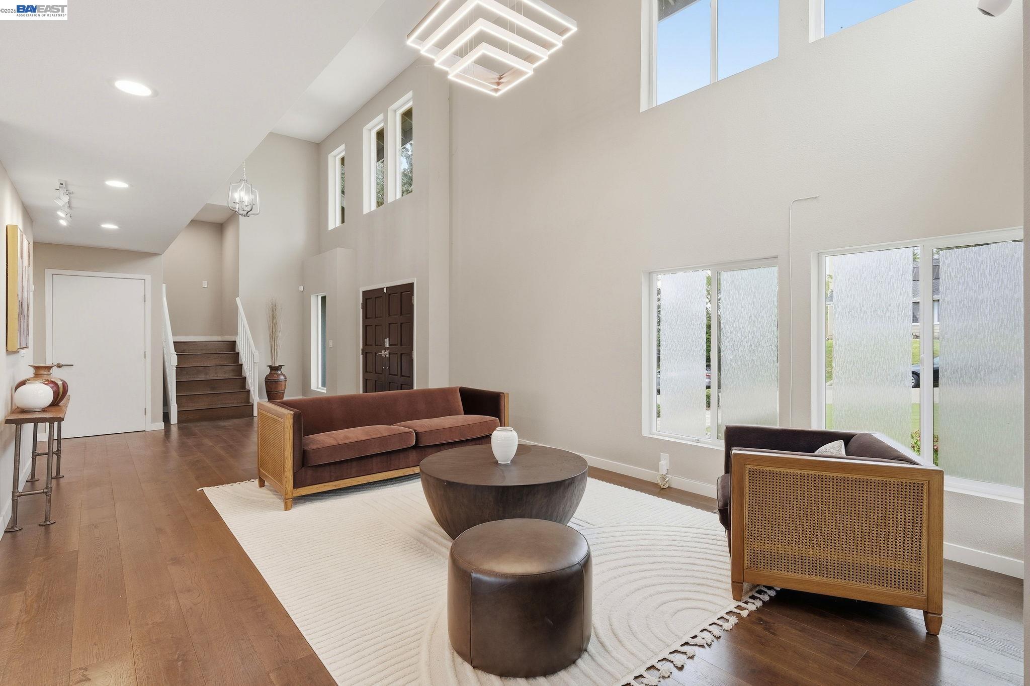 25 Portsmouth Ct