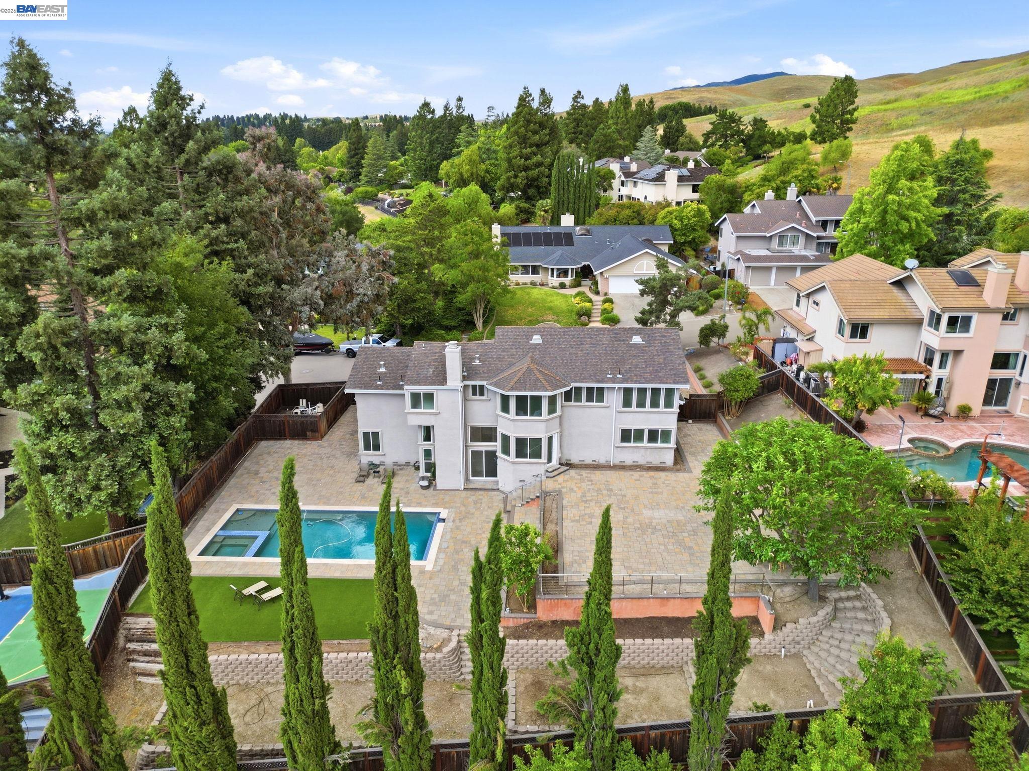 25 Portsmouth Ct
