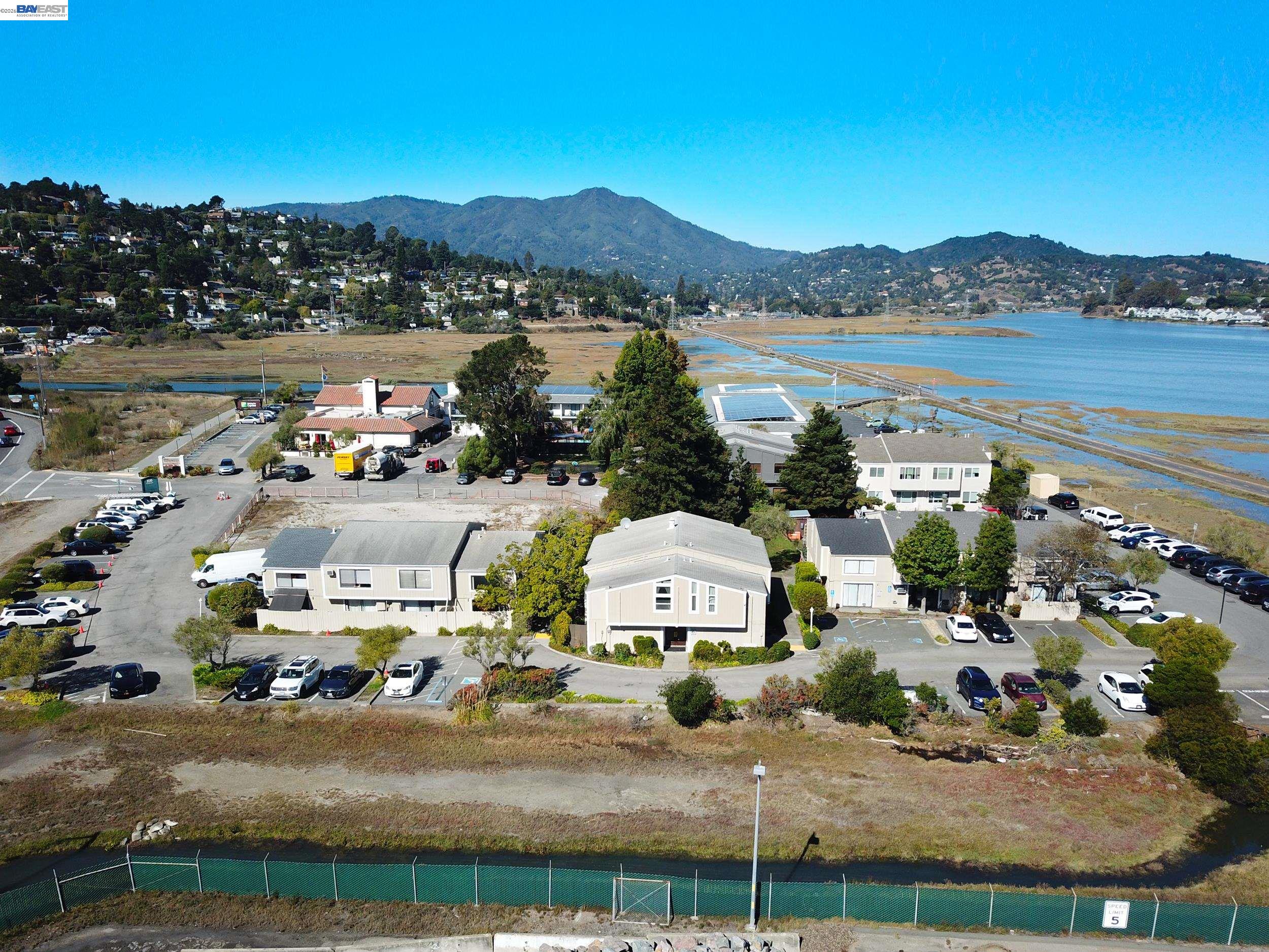 150 Shoreline Hwy
