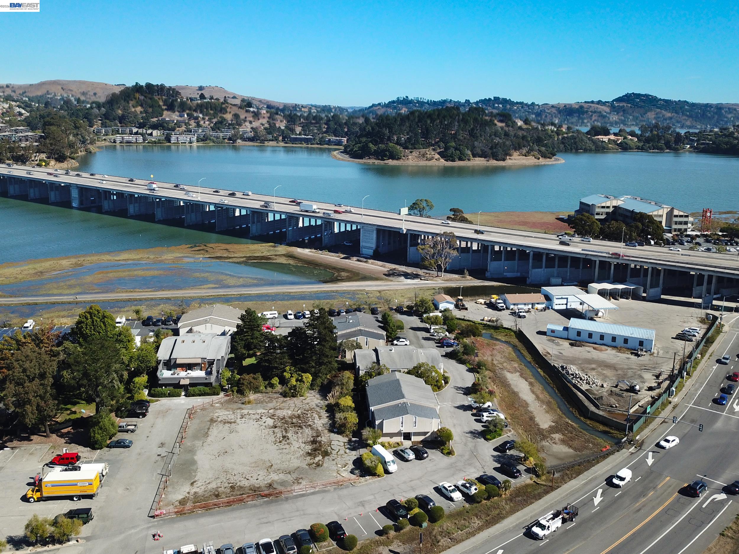 150 Shoreline Hwy