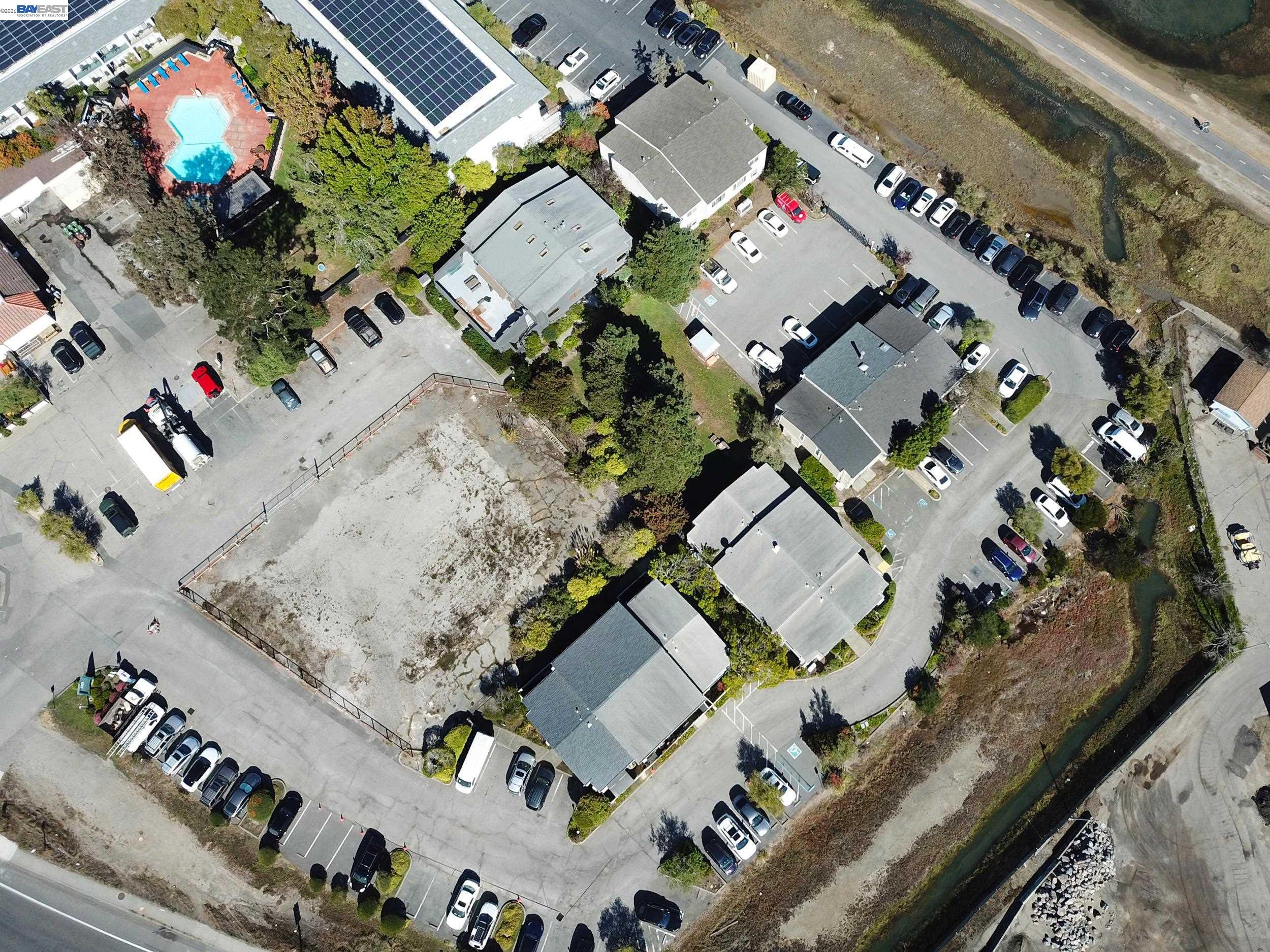 150 Shoreline Hwy