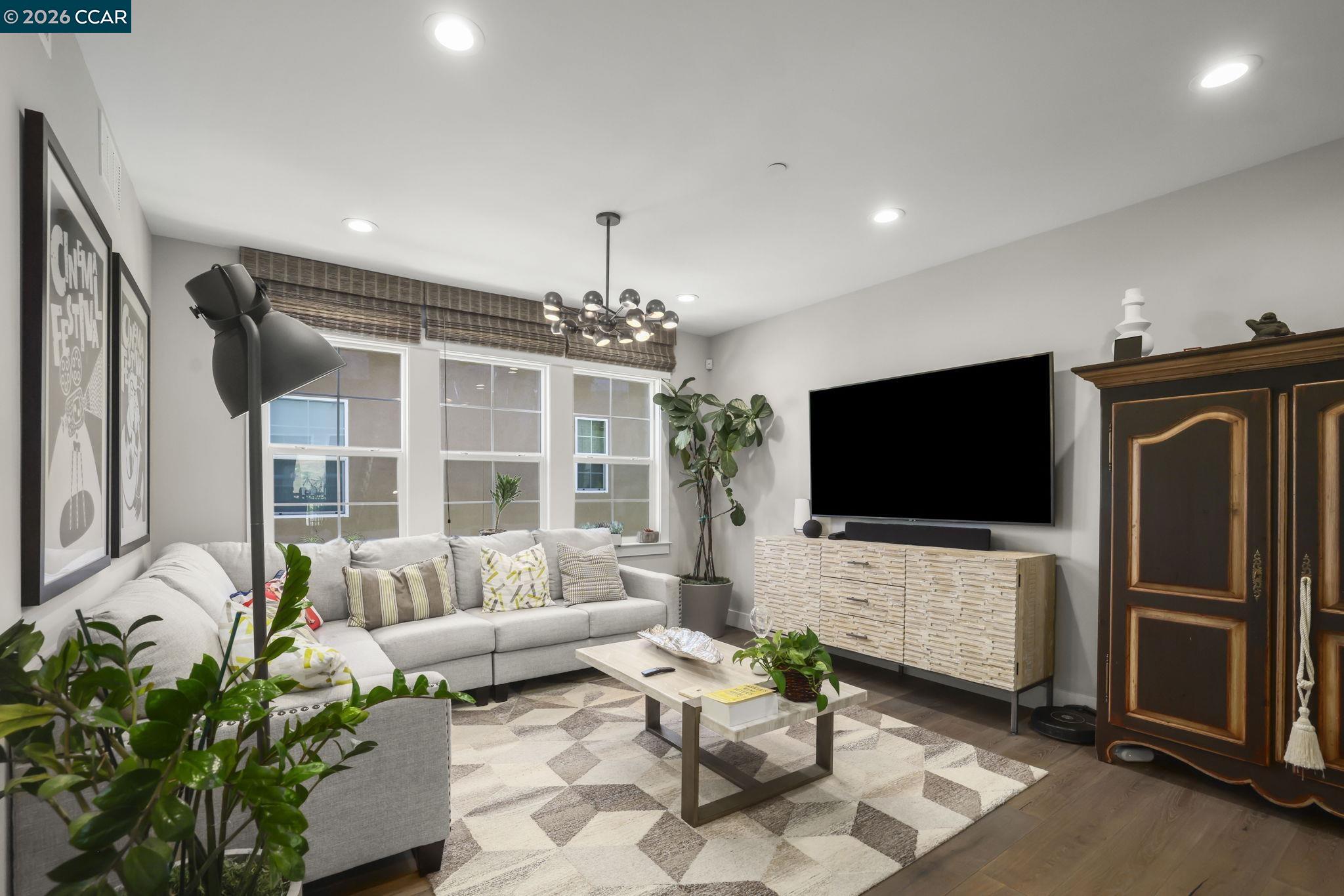600 Thyme Way