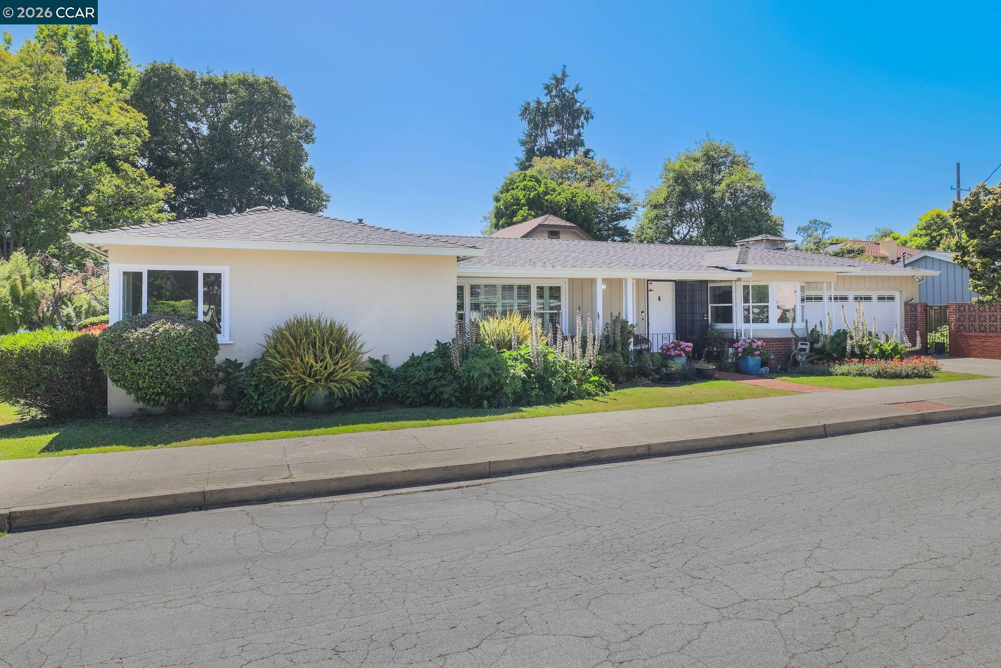 1051 San Rafael