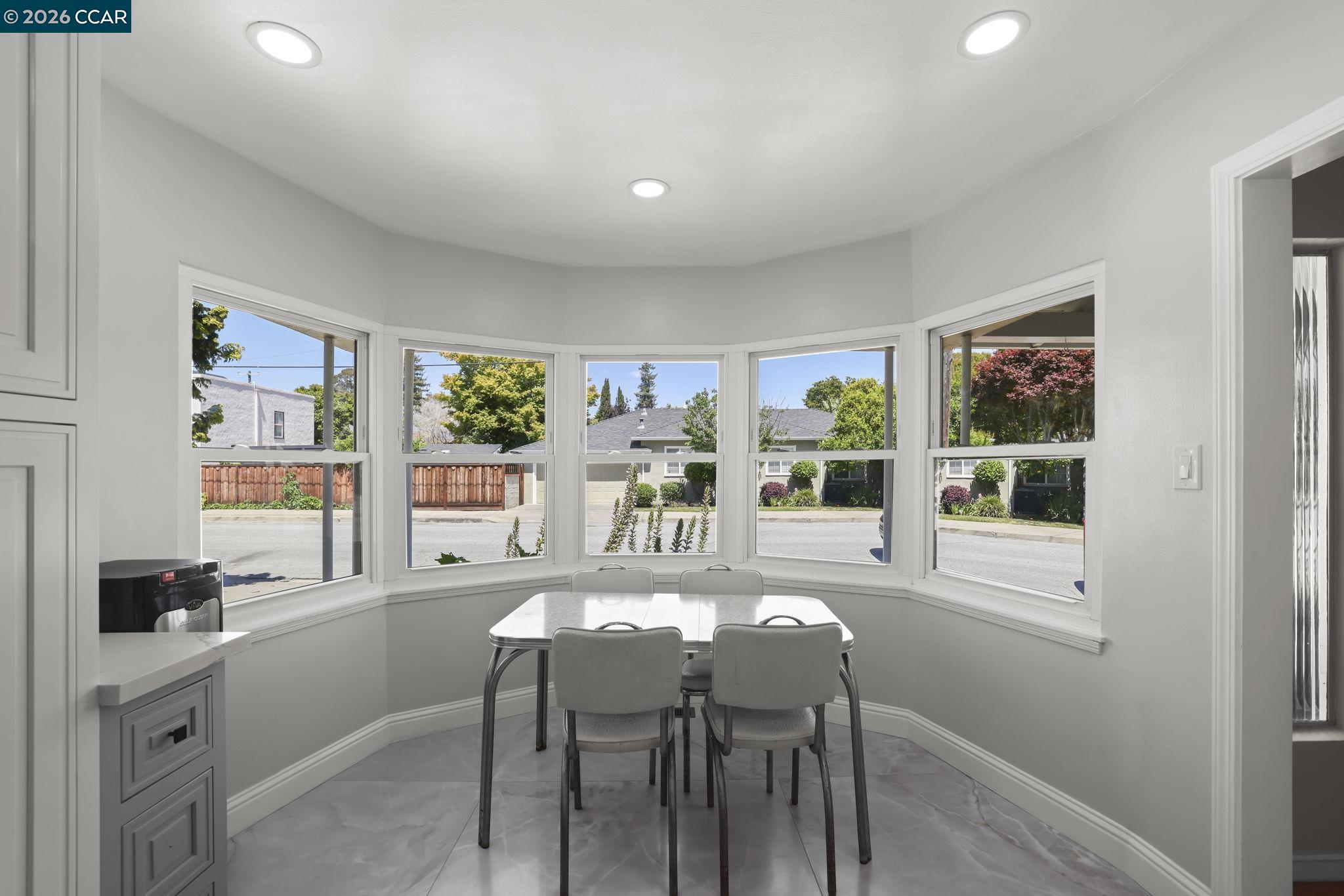1051 San Rafael