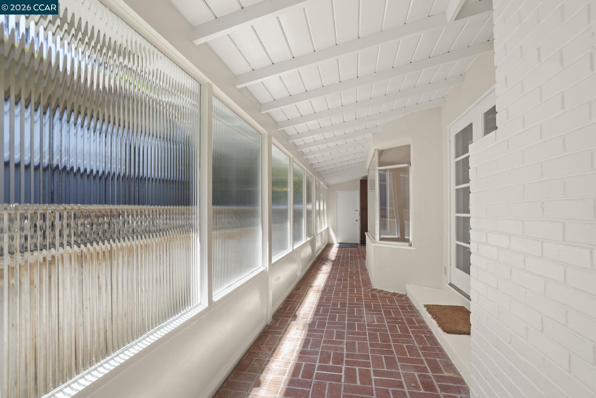 1051 San Rafael