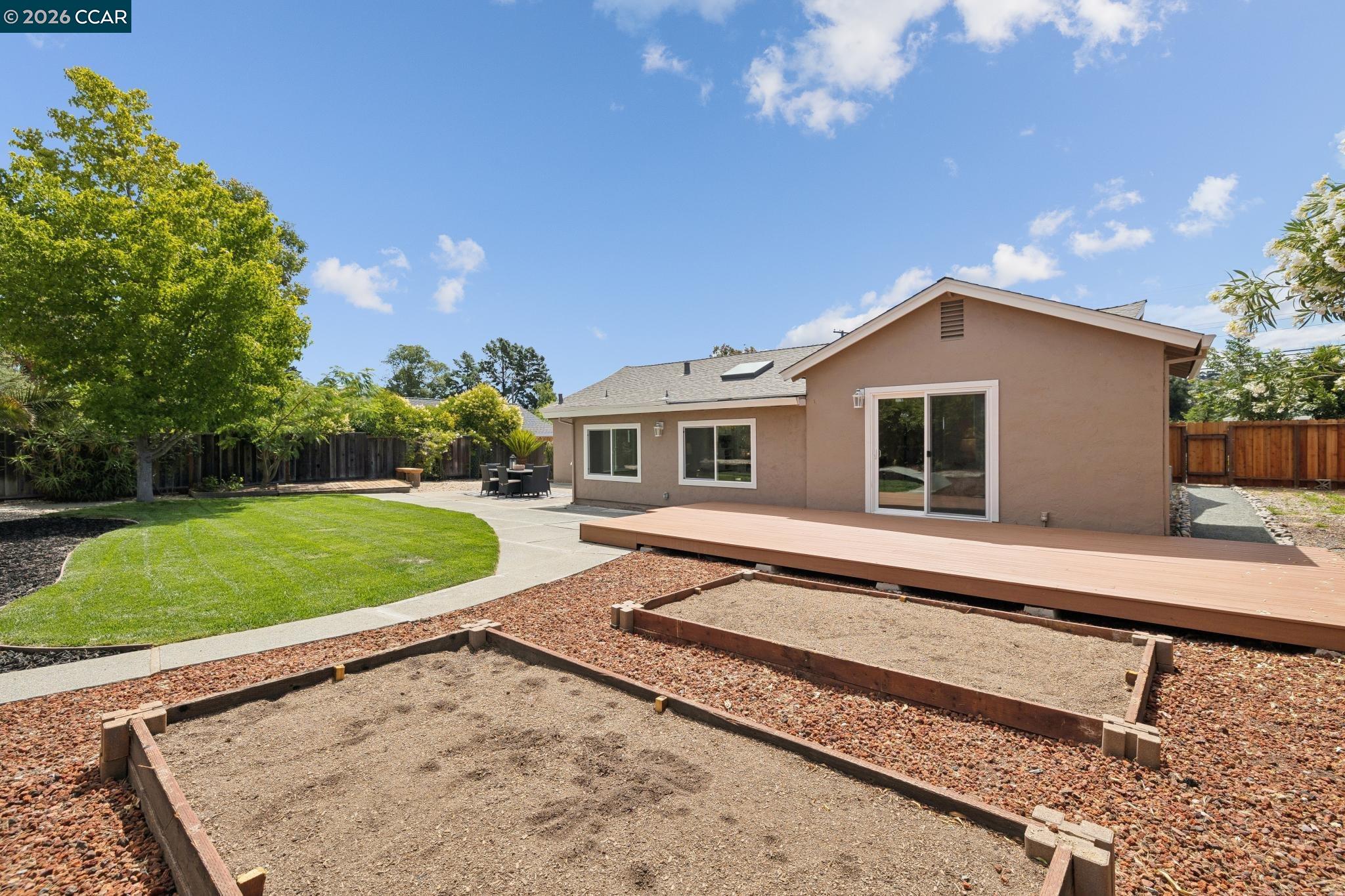 2466 Mallard Dr