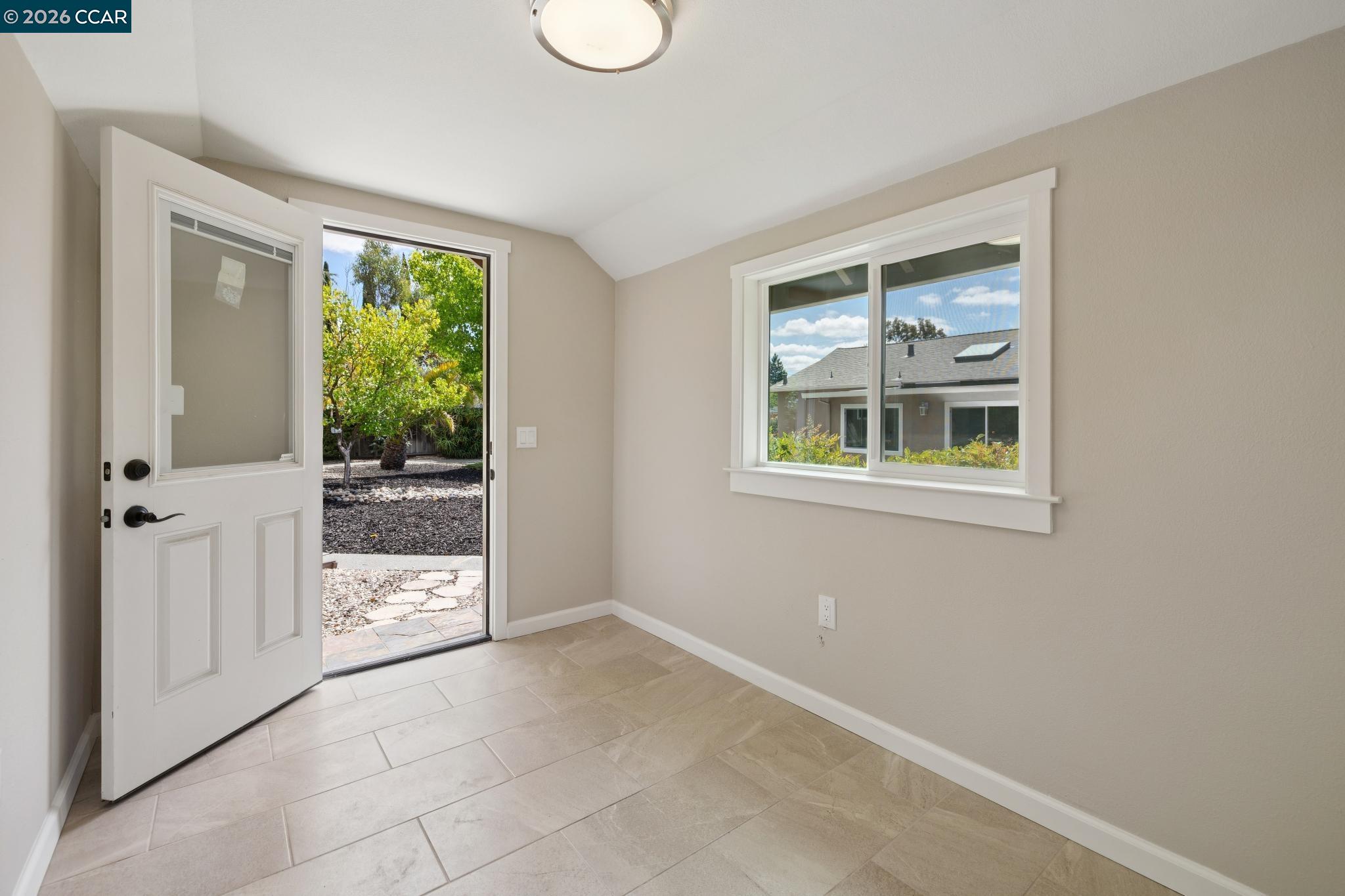 2466 Mallard Dr