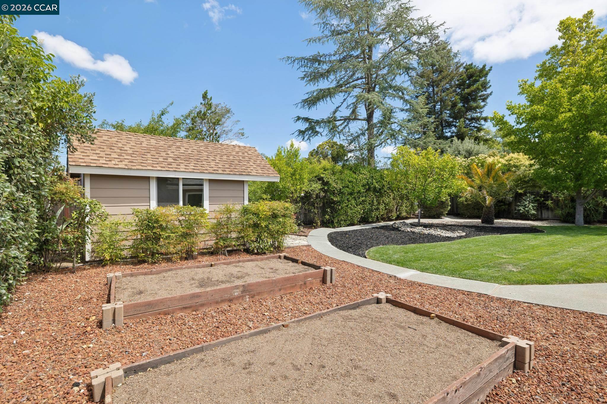 2466 Mallard Dr