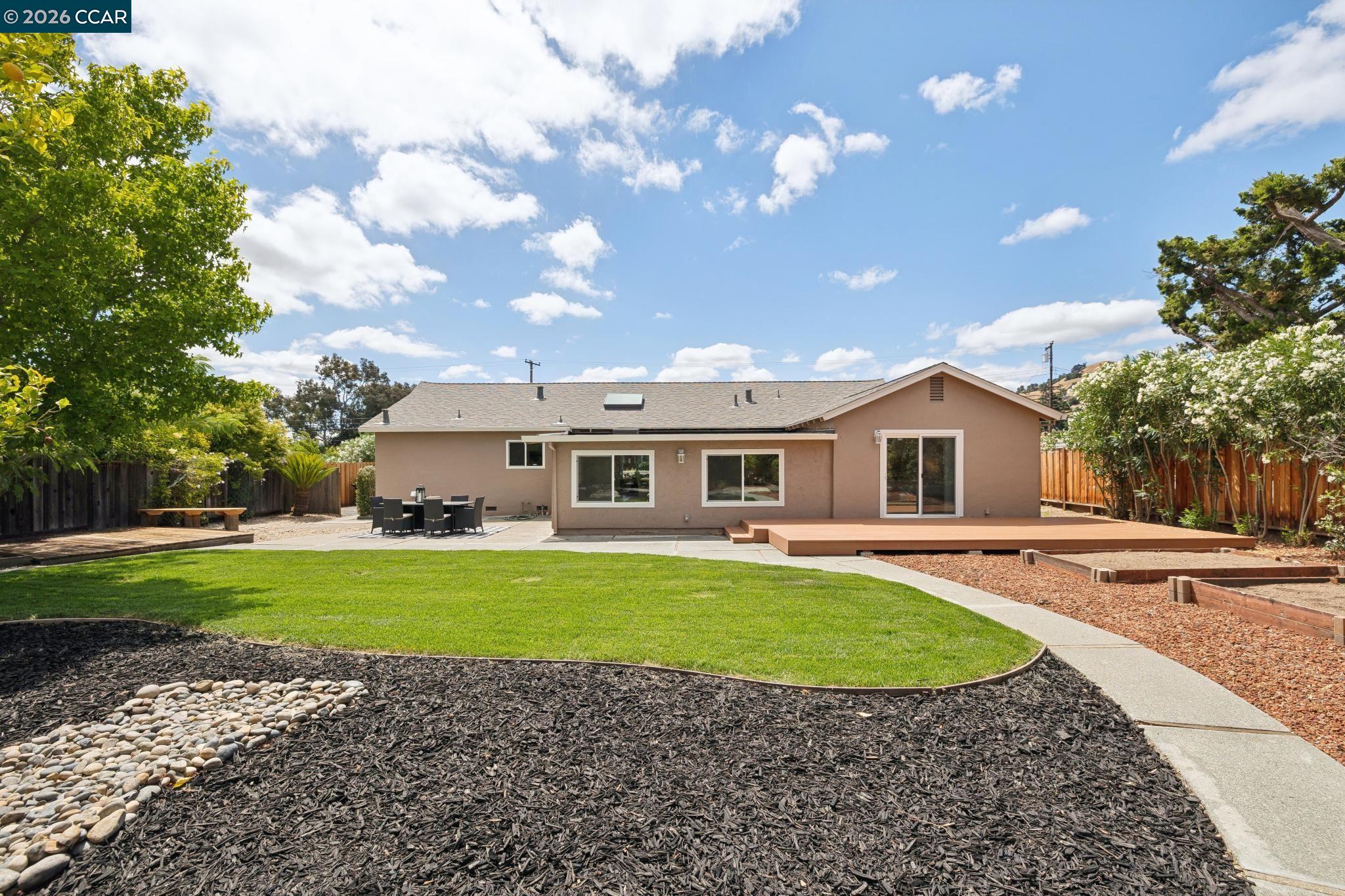 2466 Mallard Dr