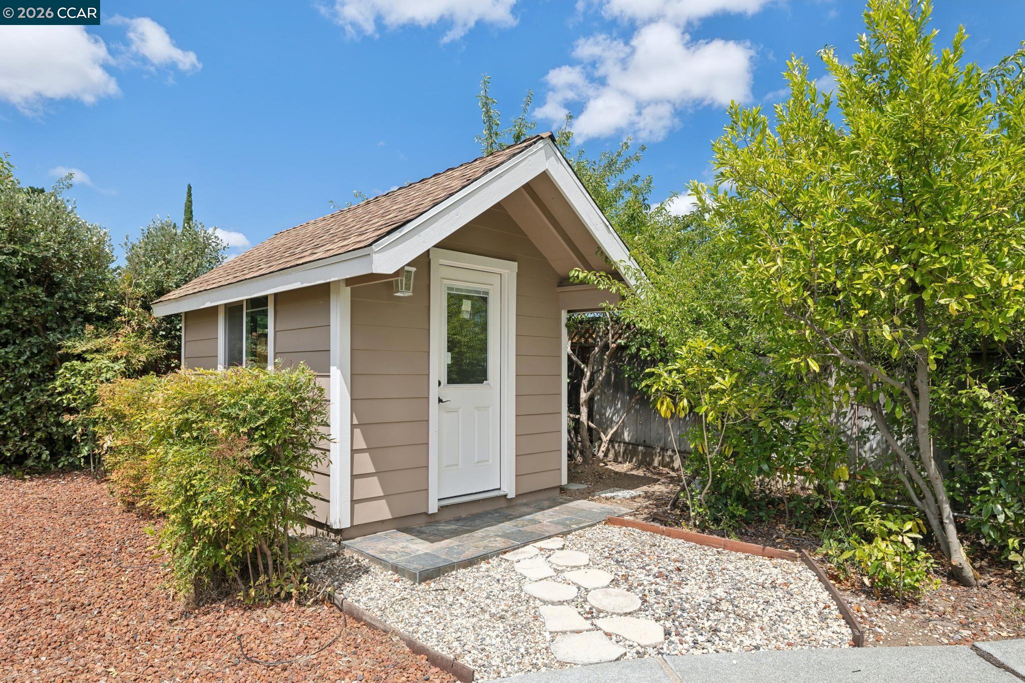 2466 Mallard Dr