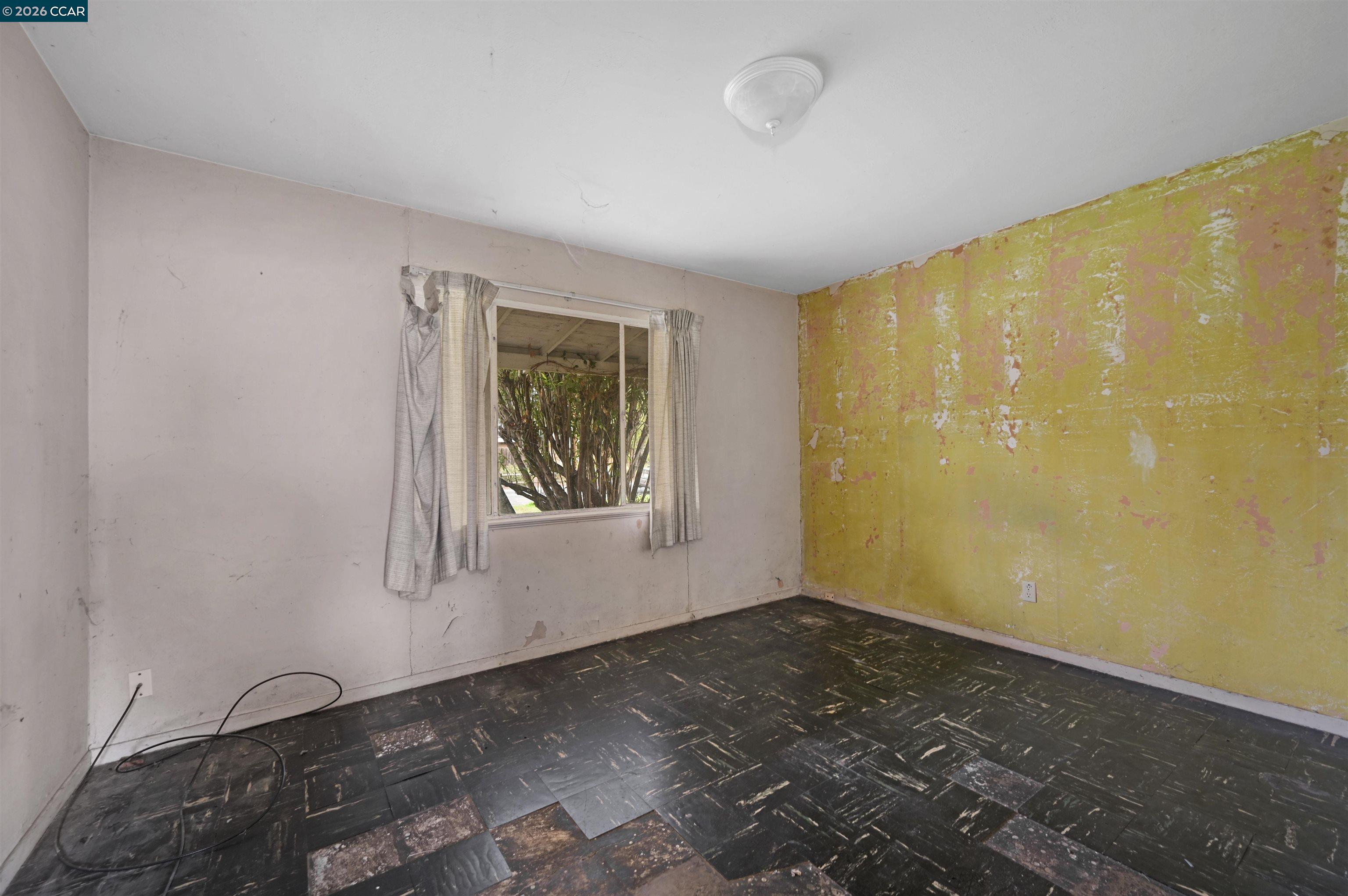 107 Adria Dr