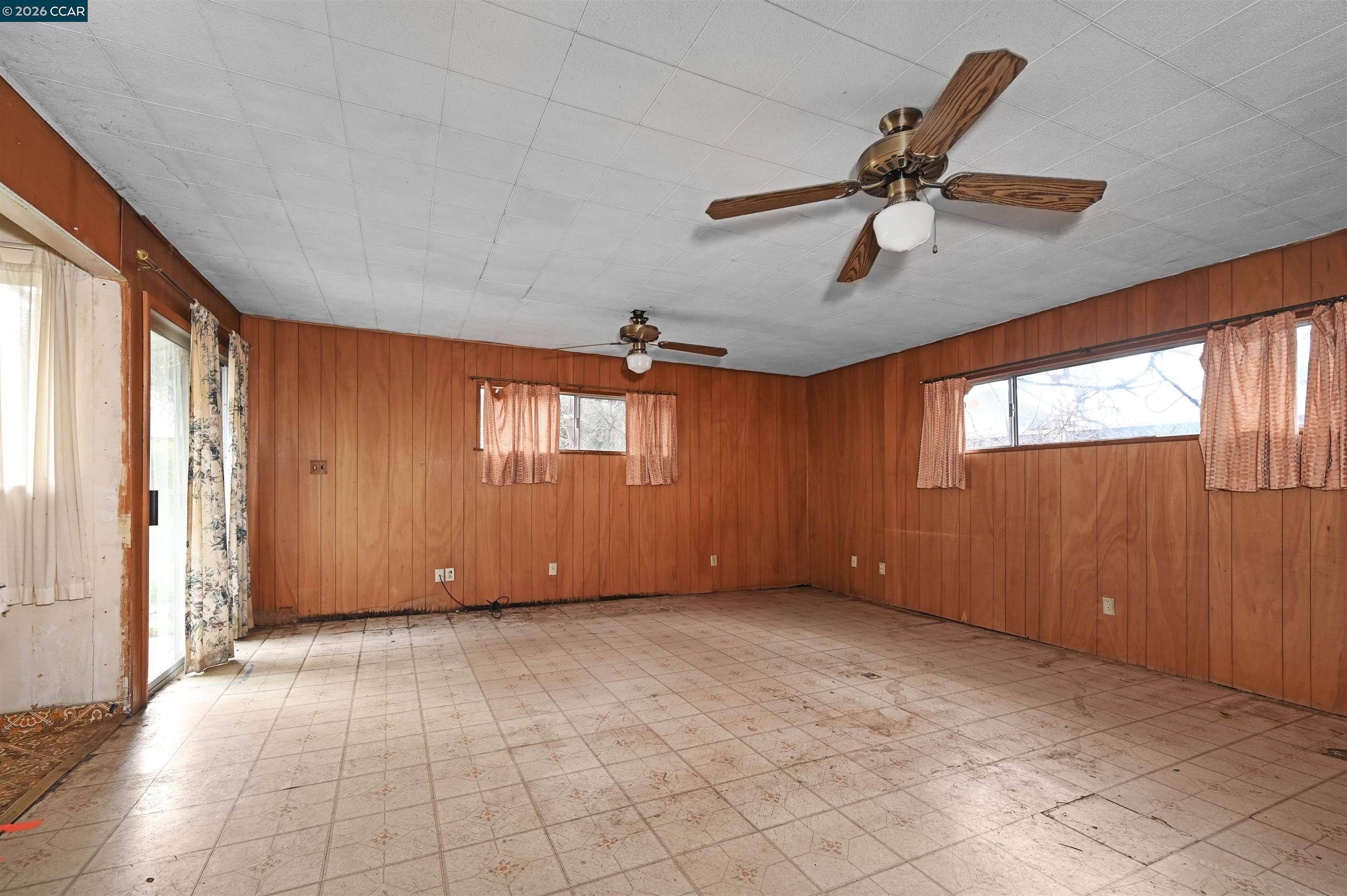 107 Adria Dr