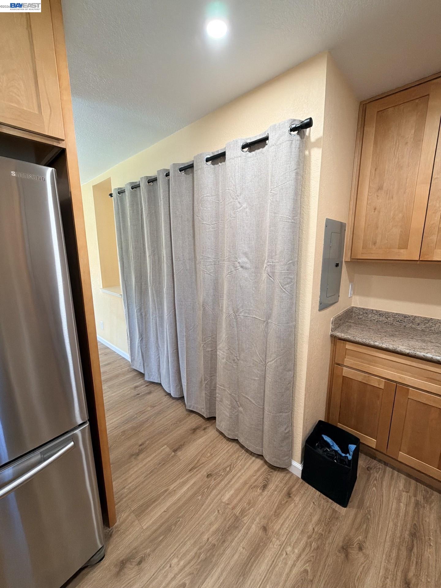1202 Spring Valley Cmn