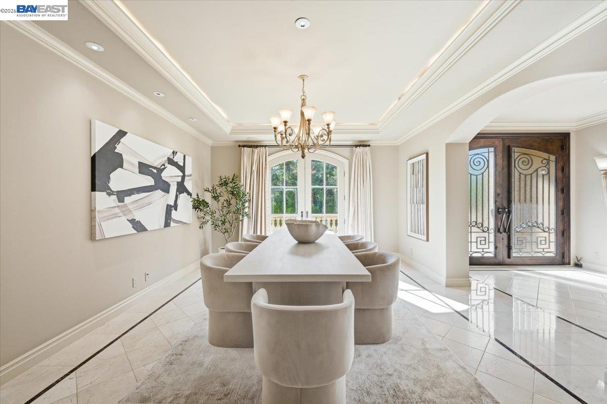 13388 Surrey Ln